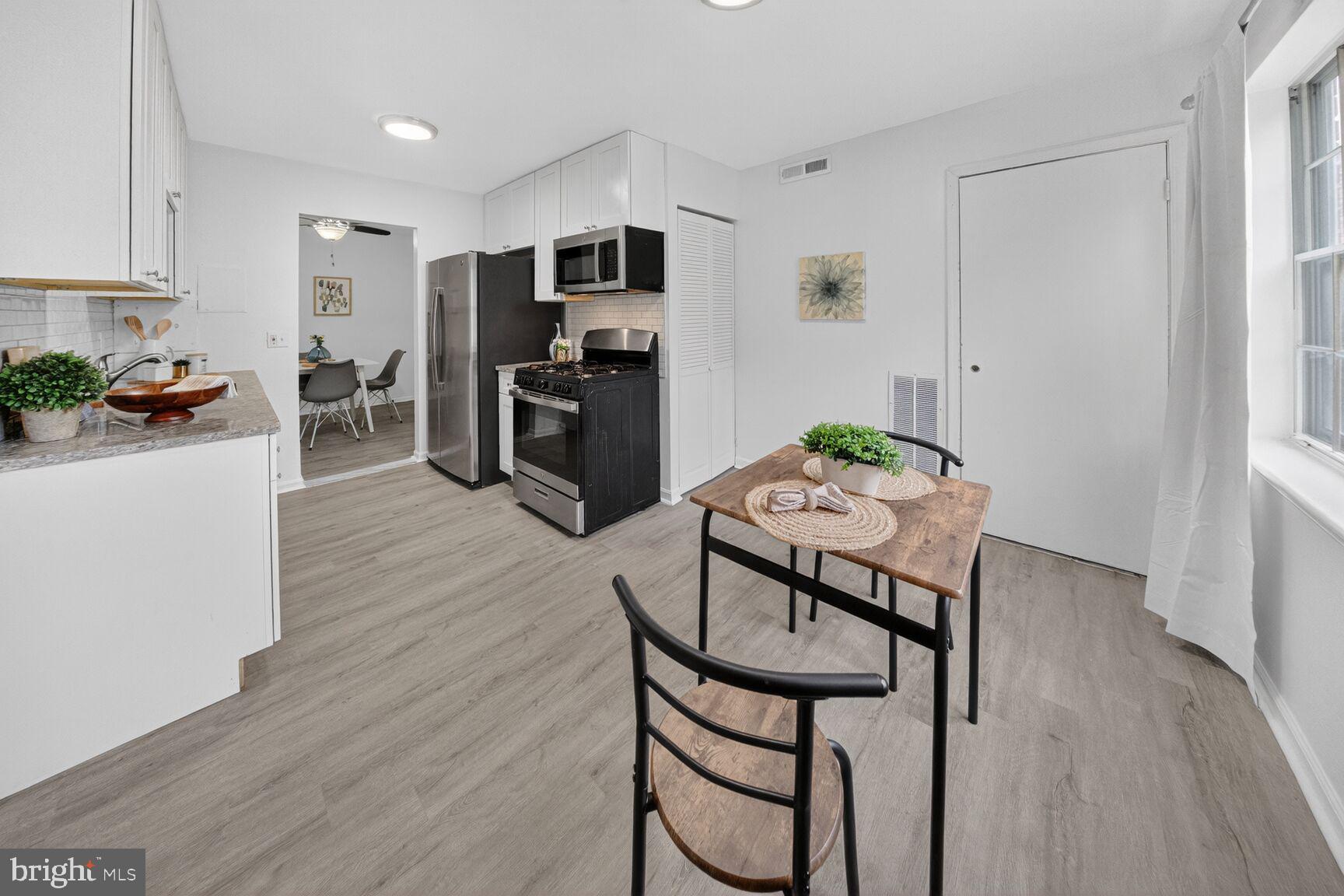 PLYMOUTH GARDENS - Residential