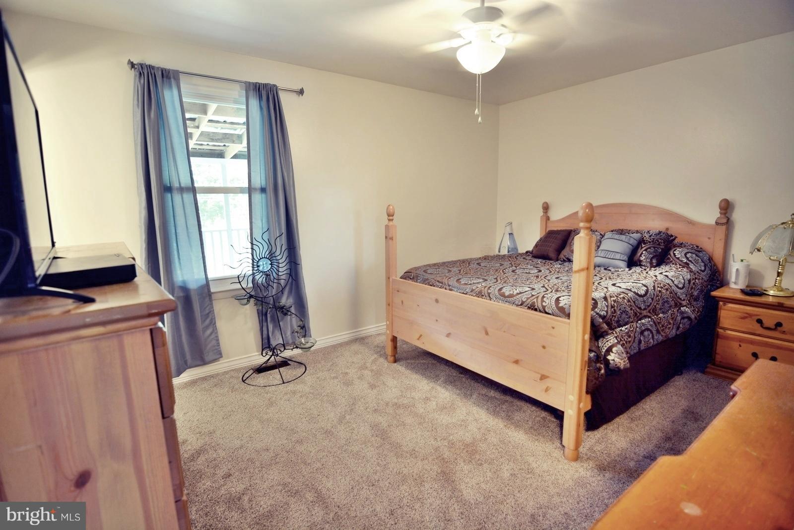 MUNSON HEIGHTS - Residential