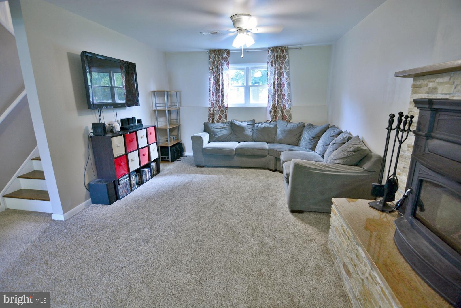 MUNSON HEIGHTS - Residential