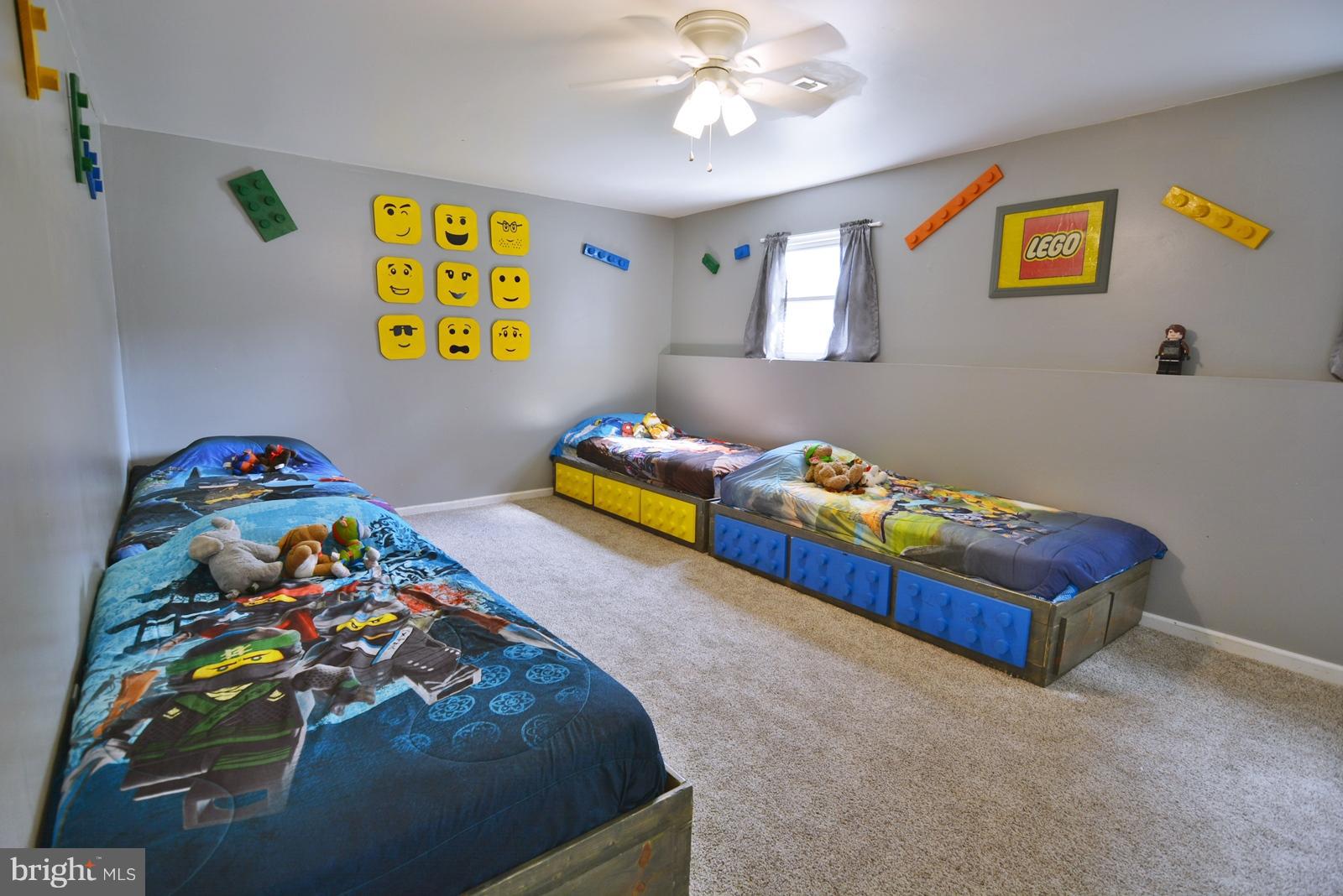 MUNSON HEIGHTS - Residential