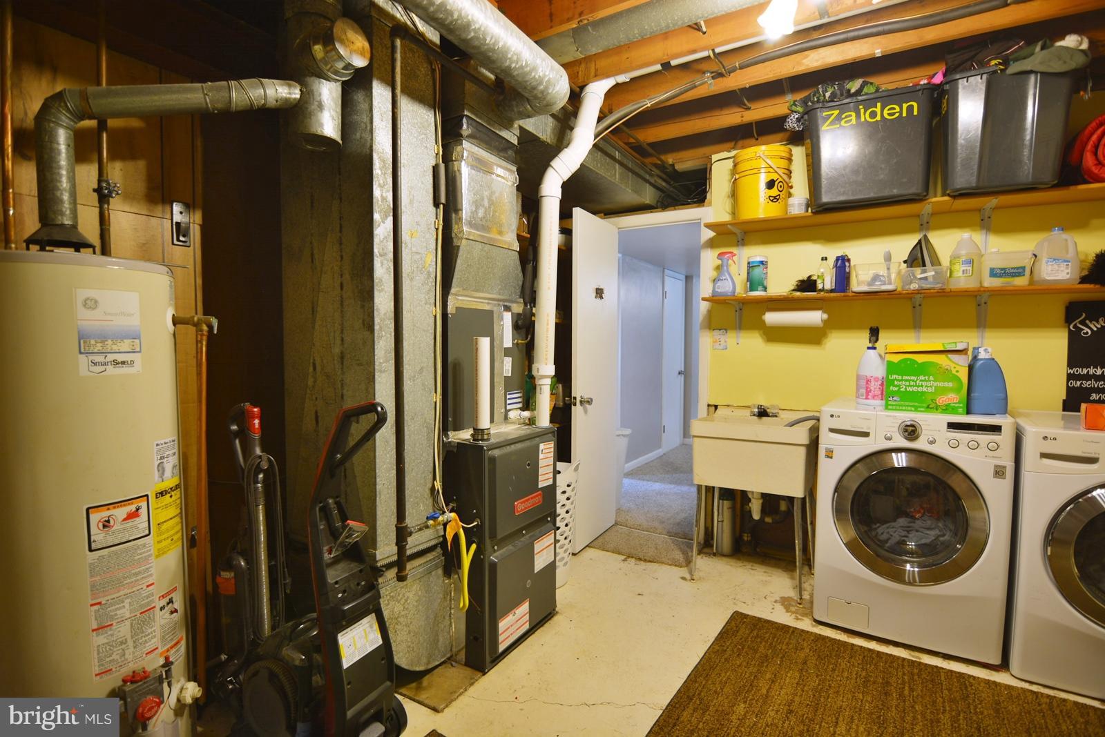 MUNSON HEIGHTS - Residential