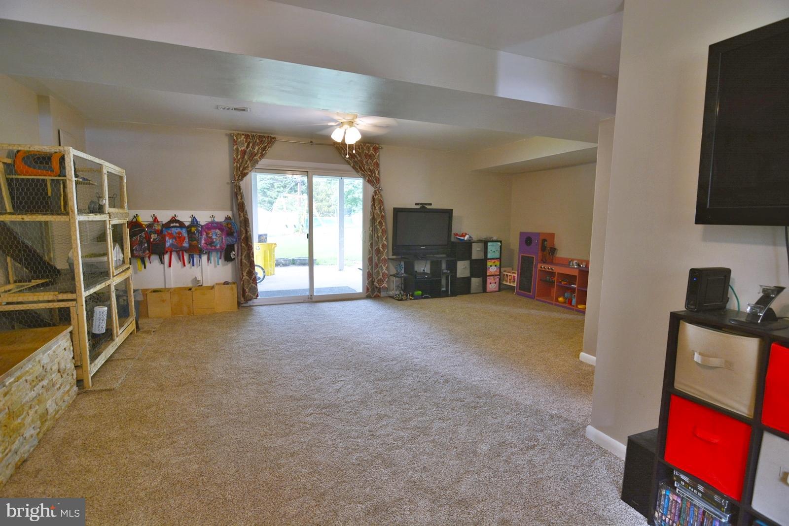 MUNSON HEIGHTS - Residential