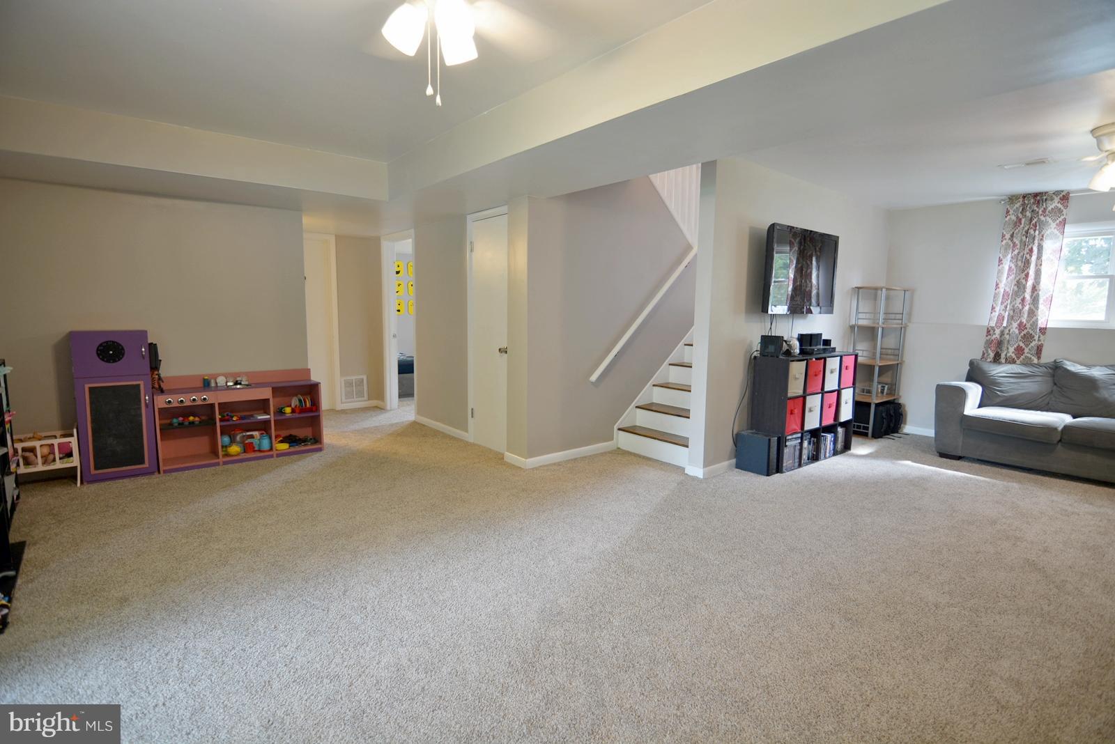 MUNSON HEIGHTS - Residential