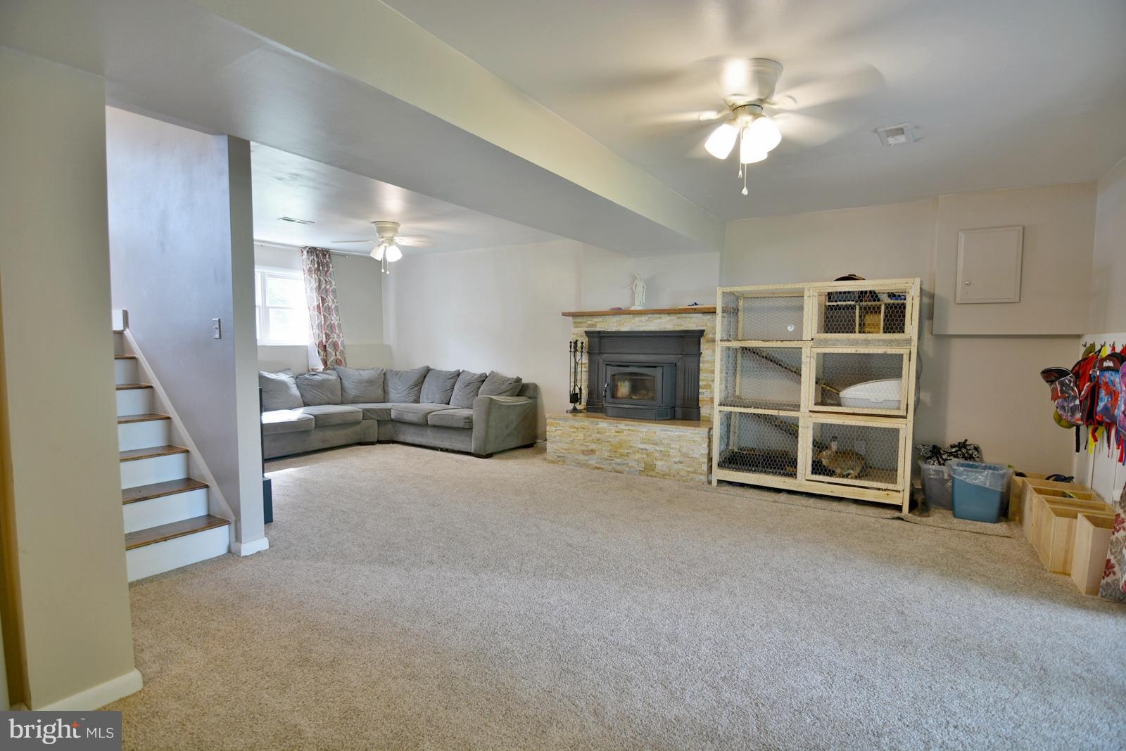 MUNSON HEIGHTS - Residential