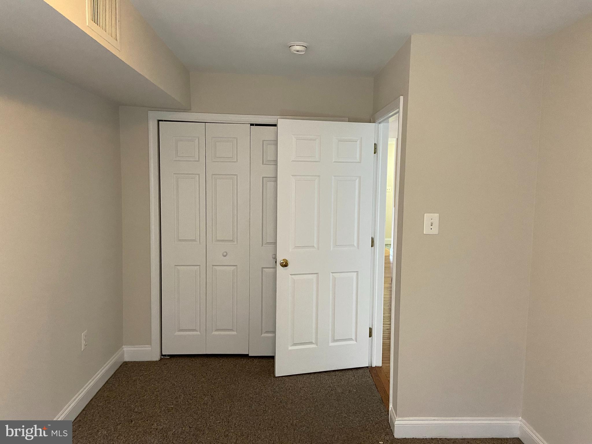 ROXBOROUGH - Residential Lease