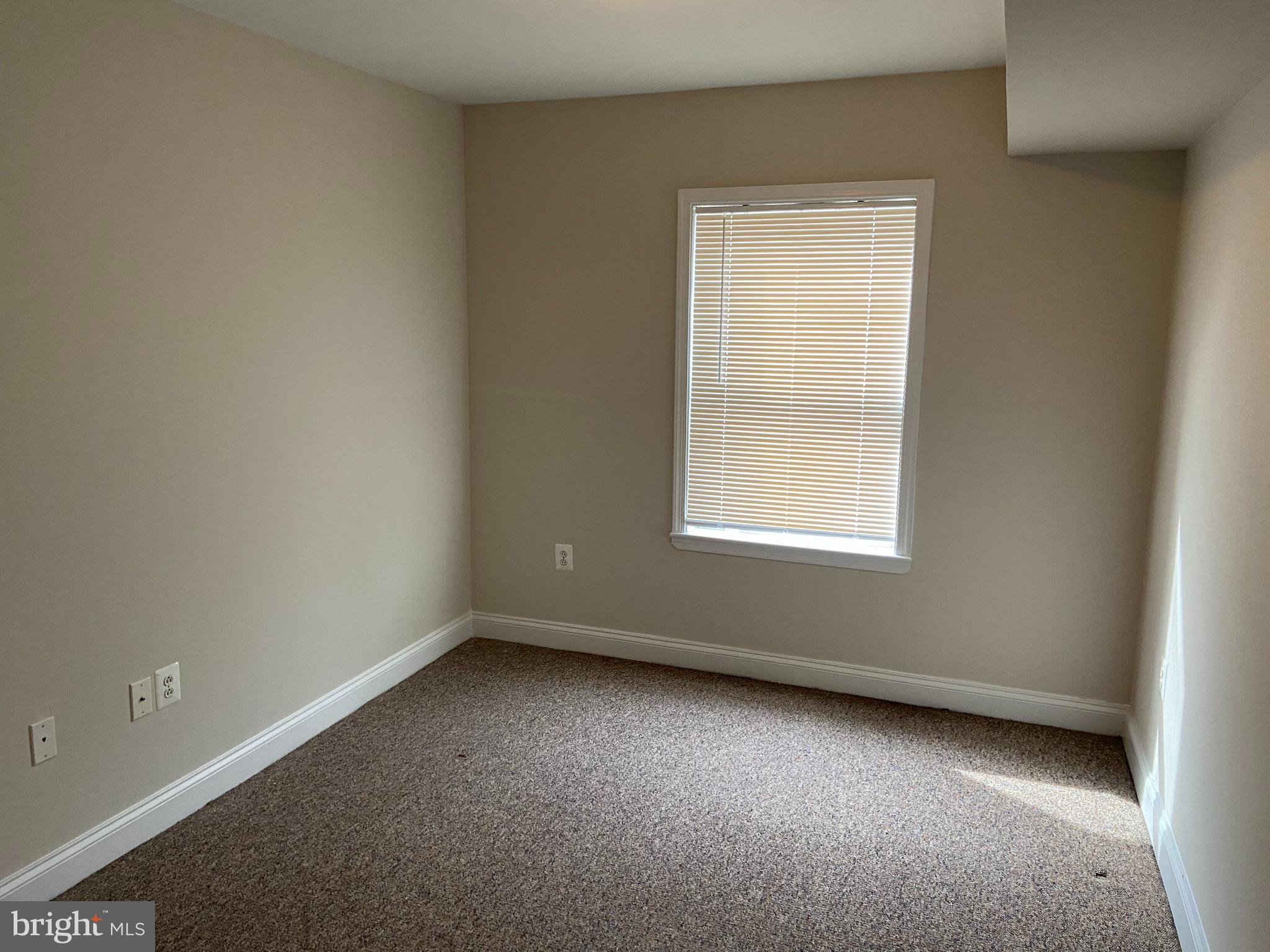 ROXBOROUGH - Residential Lease