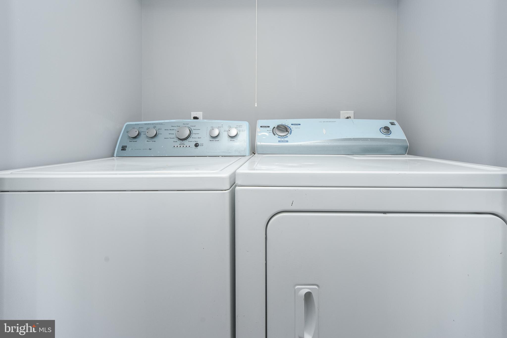 WOODBRIDGE VALLEY - Residential