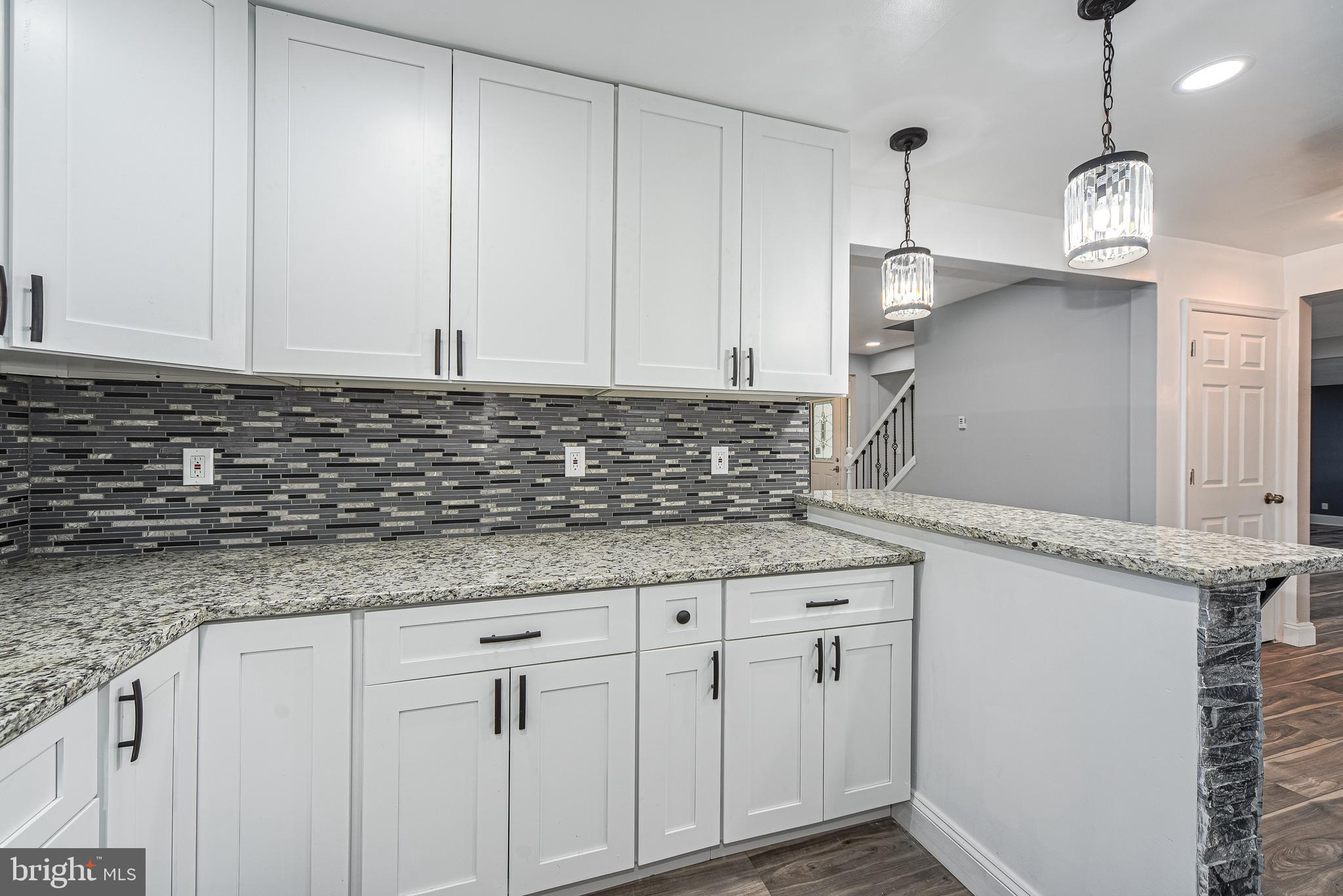 WOODBRIDGE VALLEY - Residential