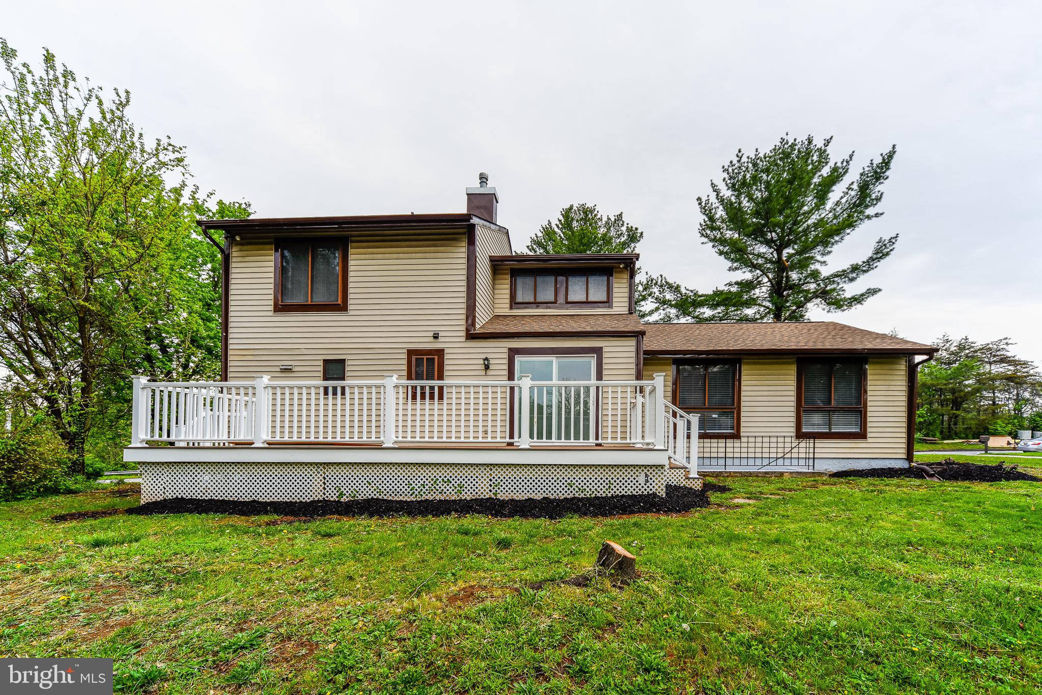 WOODBRIDGE VALLEY - Residential