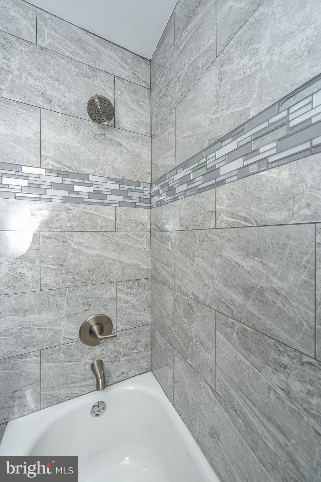 WOODBRIDGE VALLEY - Residential