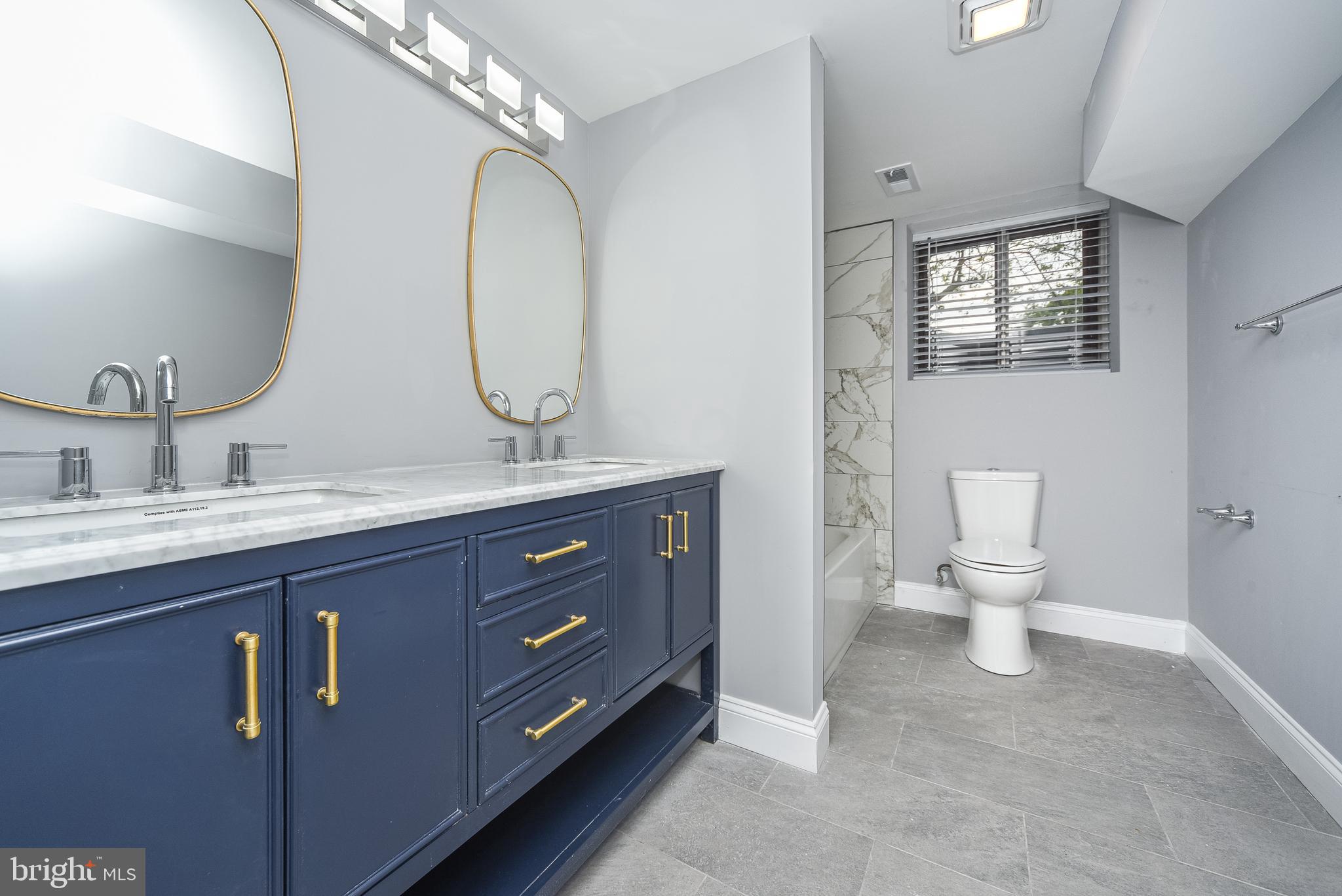 WOODBRIDGE VALLEY - Residential