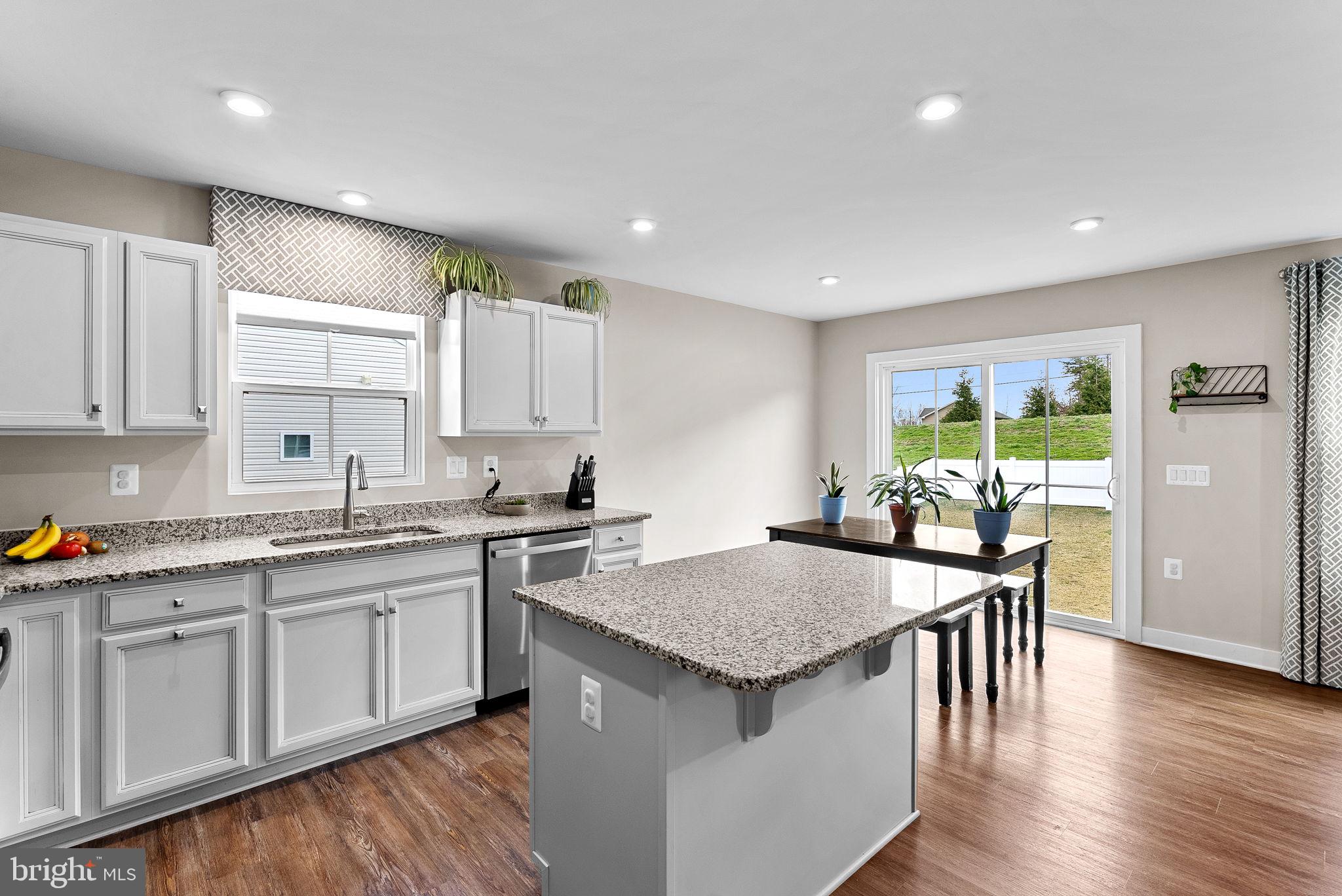 SOUTH BROOK - Residential