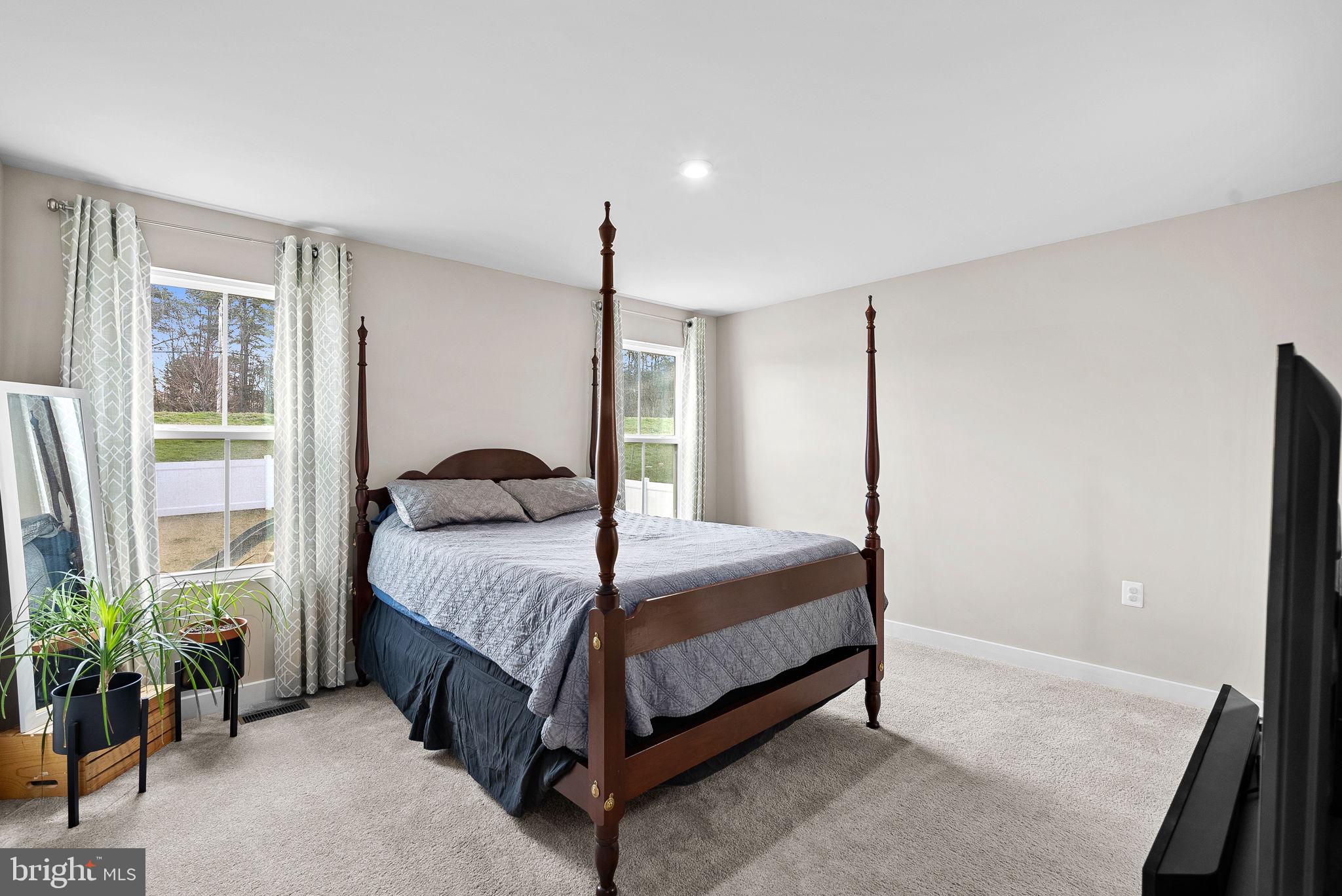 SOUTH BROOK - Residential