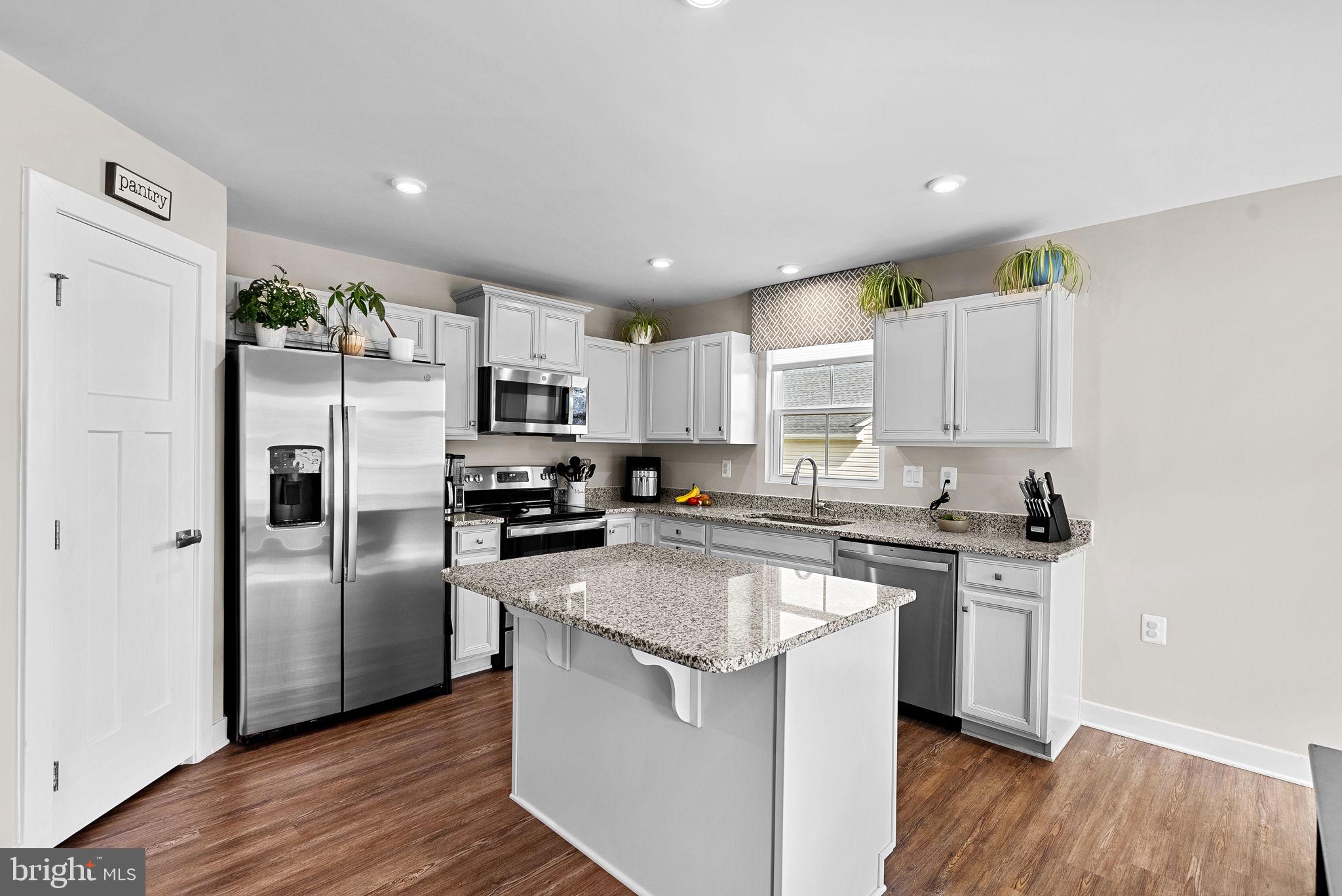 SOUTH BROOK - Residential