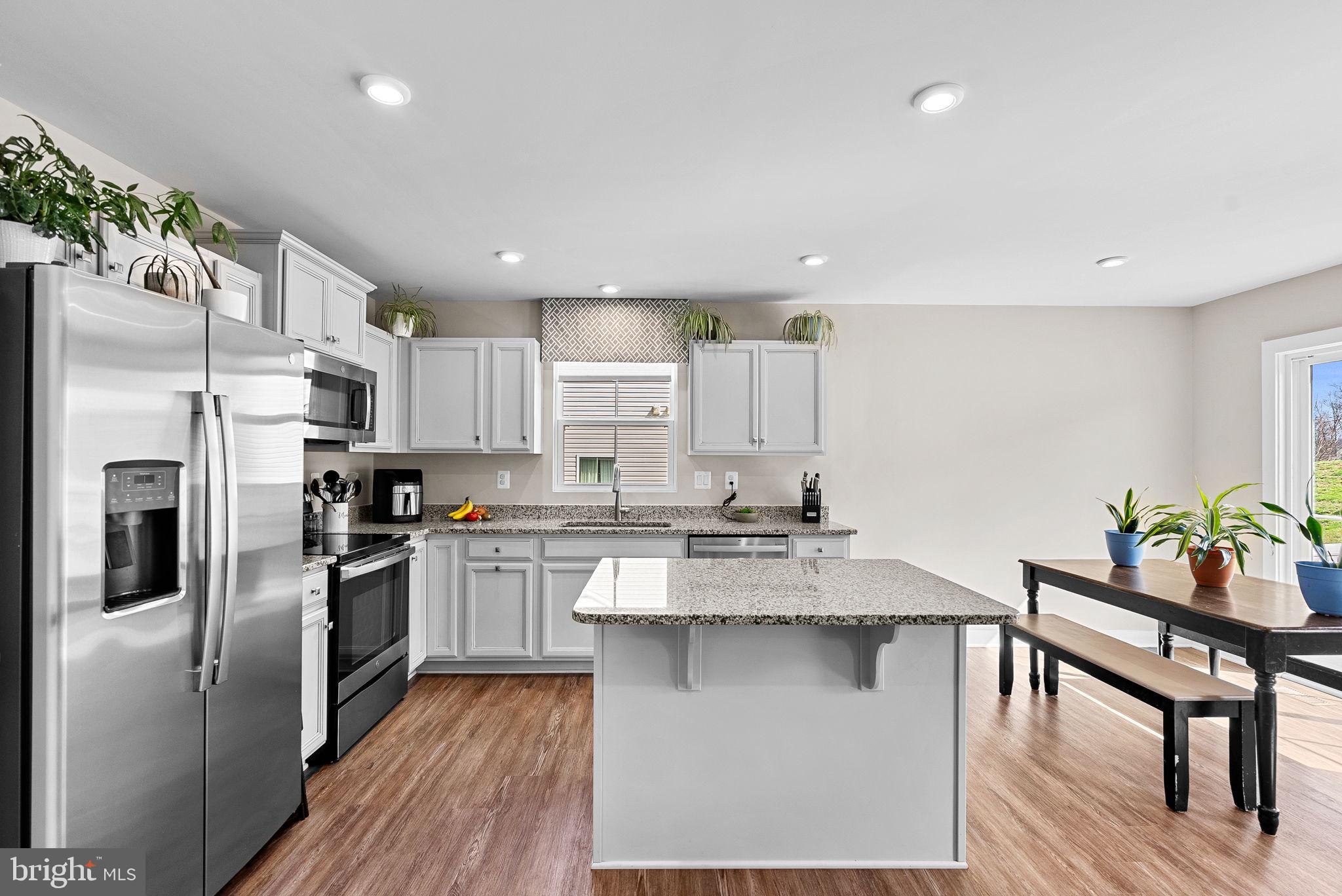 SOUTH BROOK - Residential