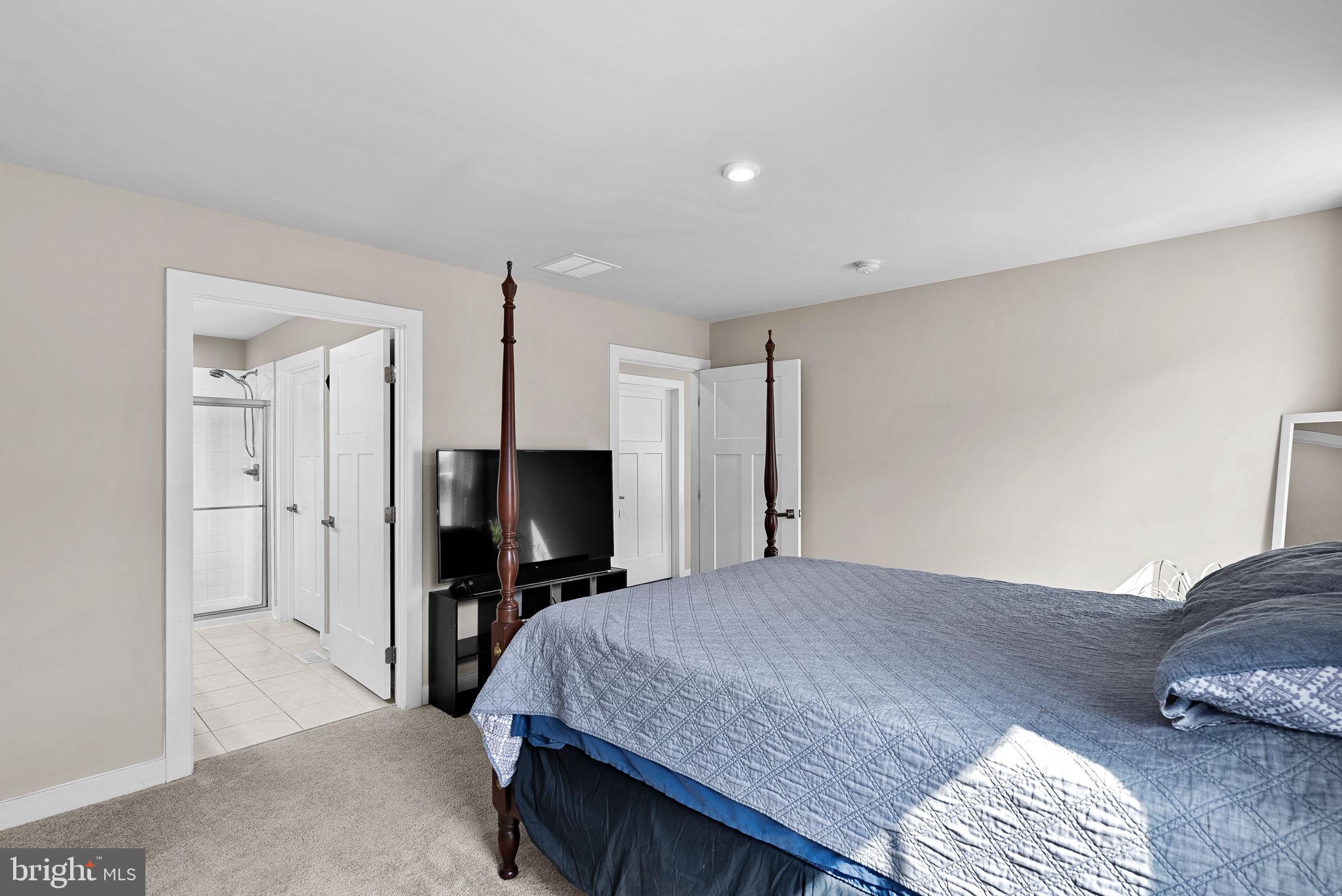 SOUTH BROOK - Residential