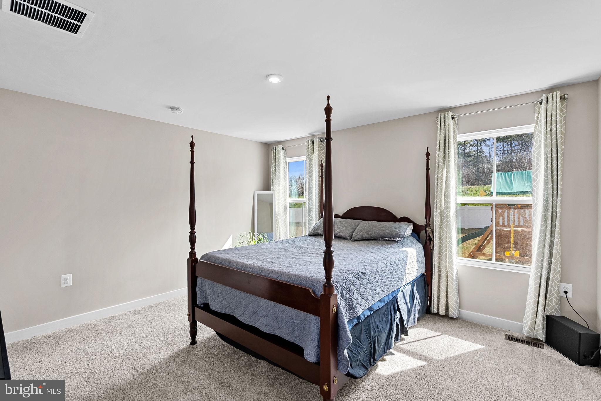 SOUTH BROOK - Residential