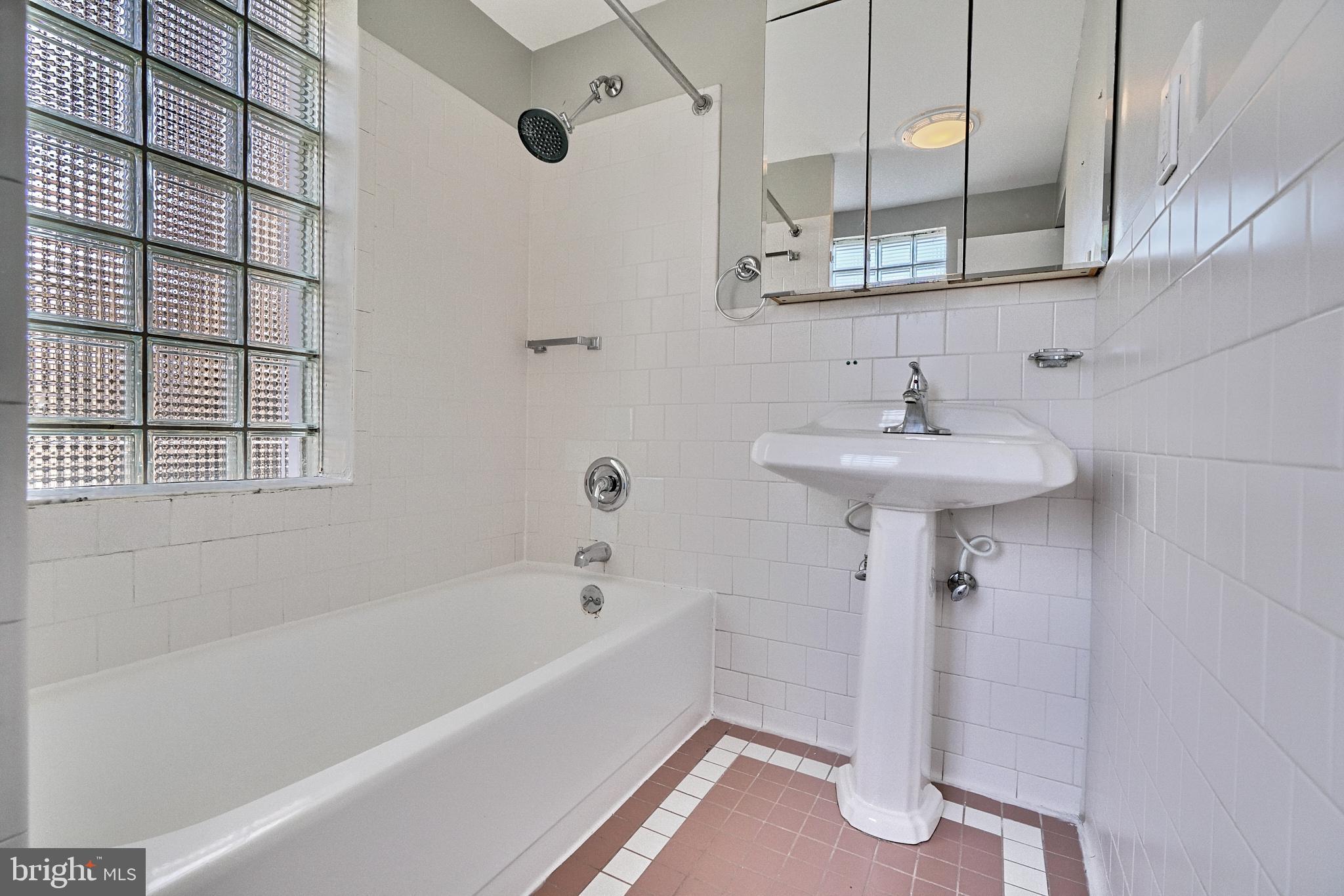 FEDERAL HILL HISTORIC DISTRICT - Residential Lease