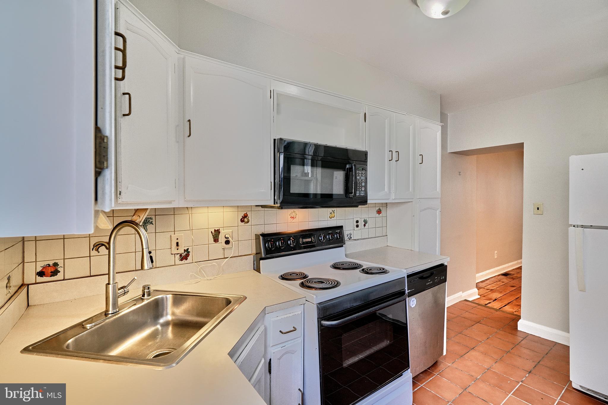 FEDERAL HILL HISTORIC DISTRICT - Residential Lease