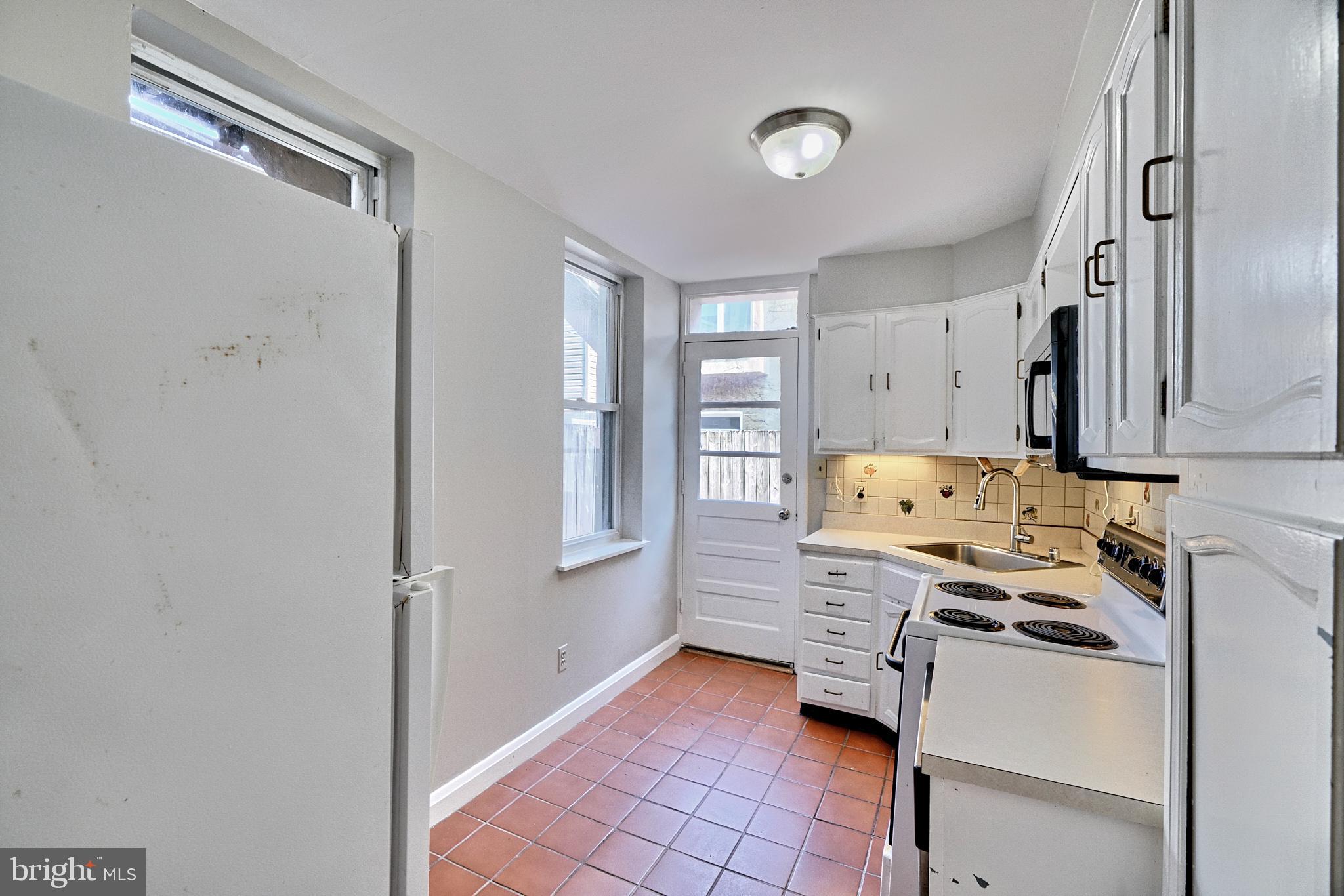 FEDERAL HILL HISTORIC DISTRICT - Residential Lease