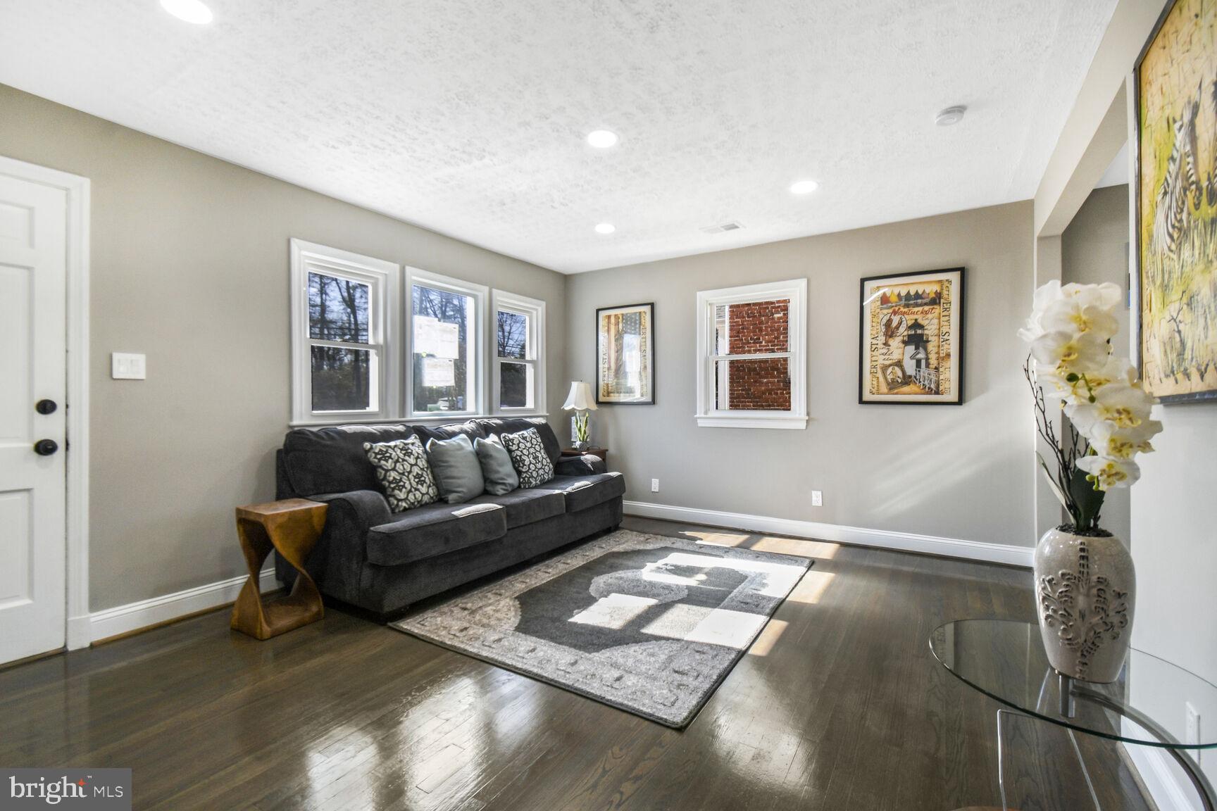 BERWYN HEIGHTS - Residential