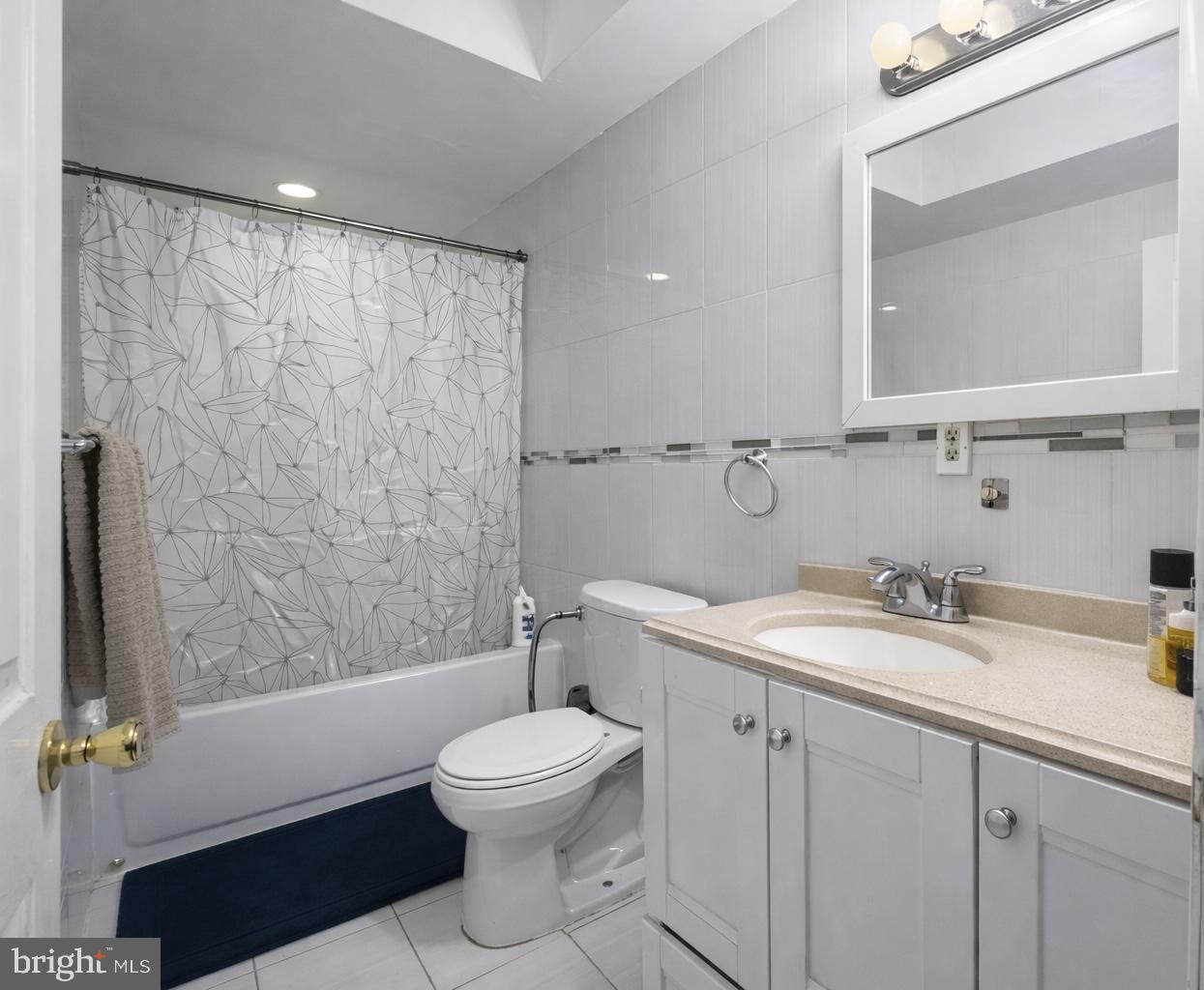 DREXEL PARK GARDEN - Residential