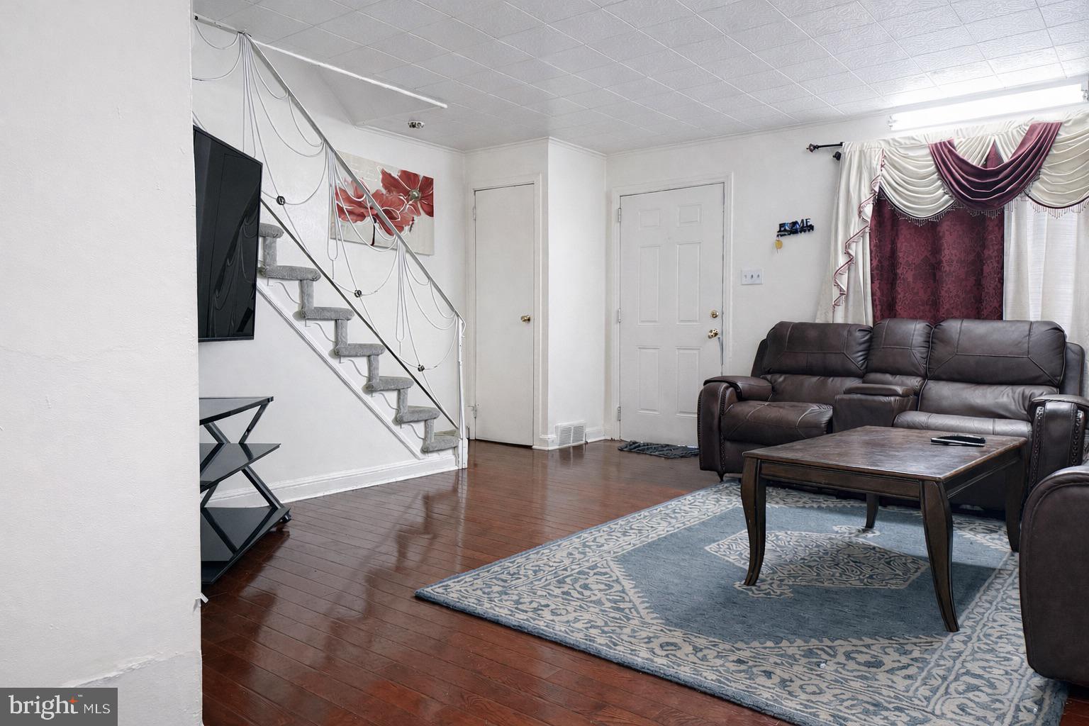 DREXEL PARK GARDEN - Residential