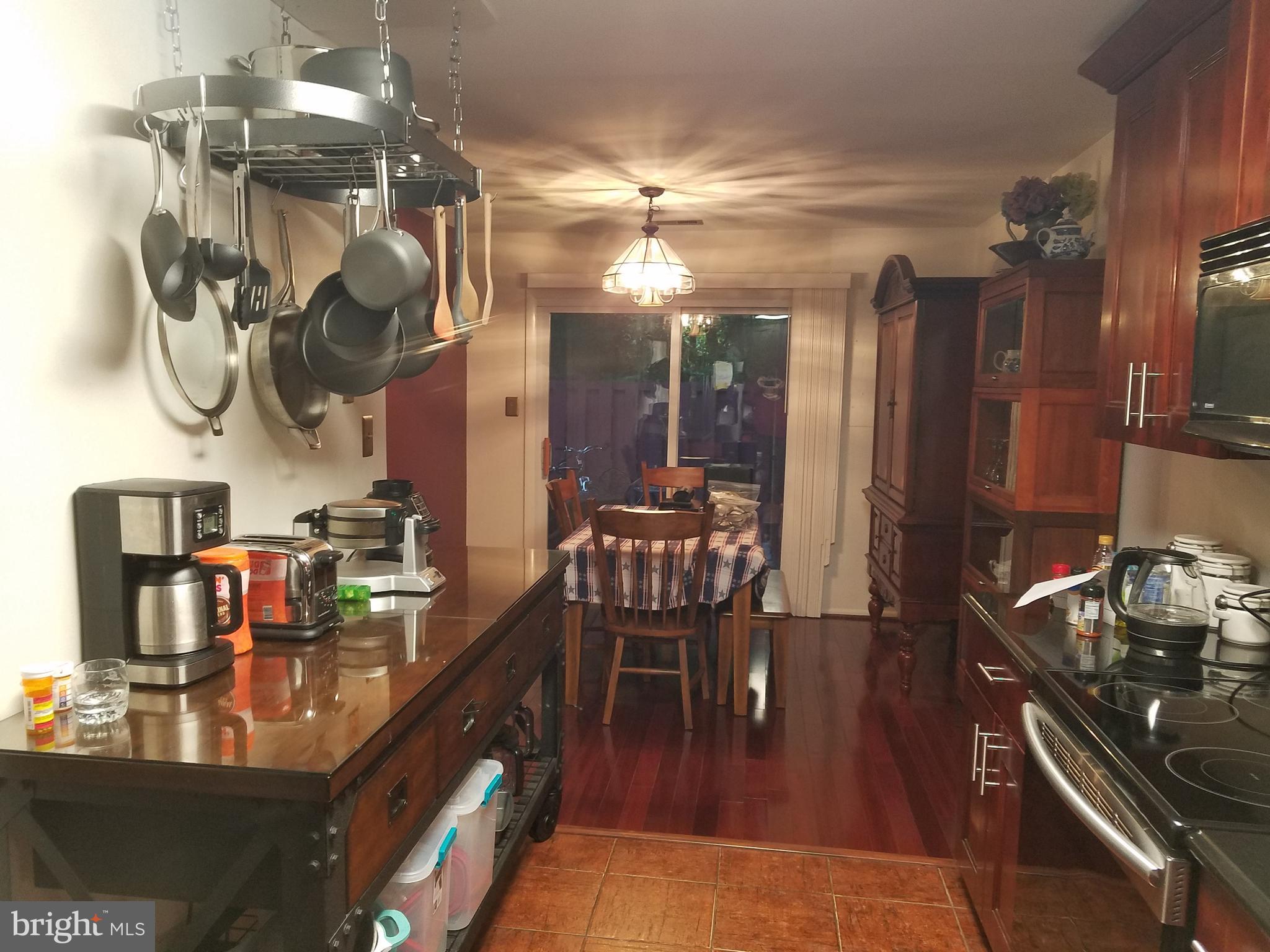 BURKE CENTRE - Residential Lease