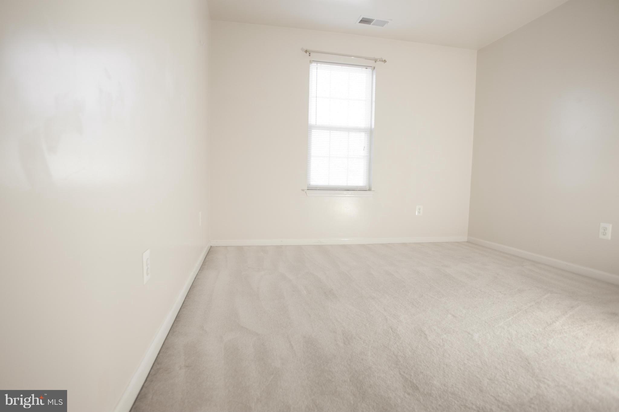 LAUREL - Residential