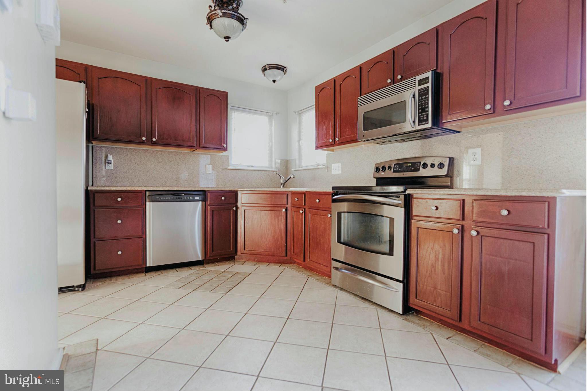 LAUREL - Residential