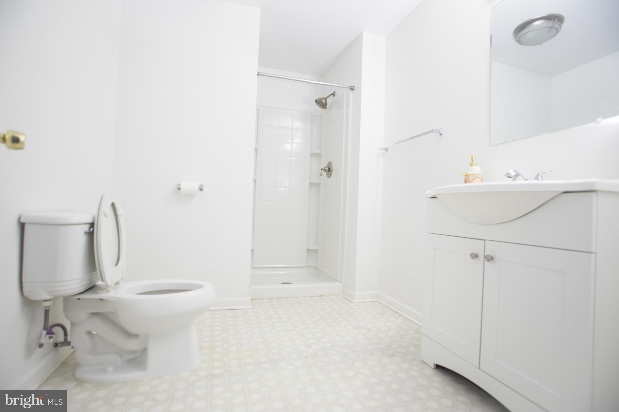 LAUREL - Residential