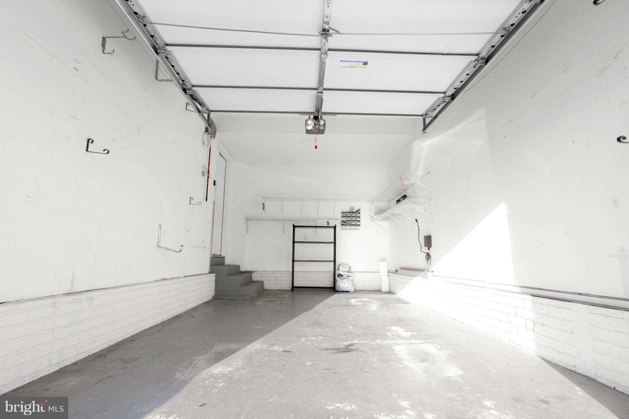 LAUREL - Residential