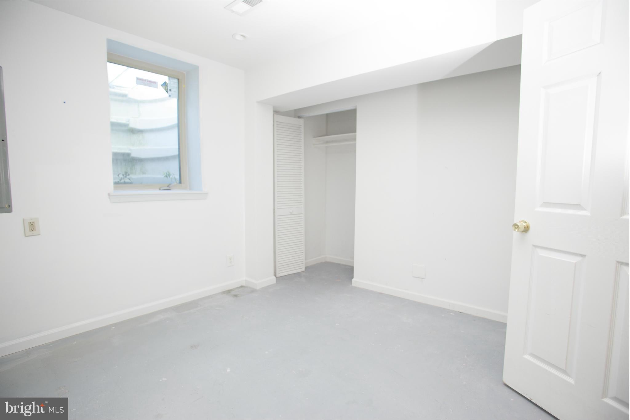 LAUREL - Residential