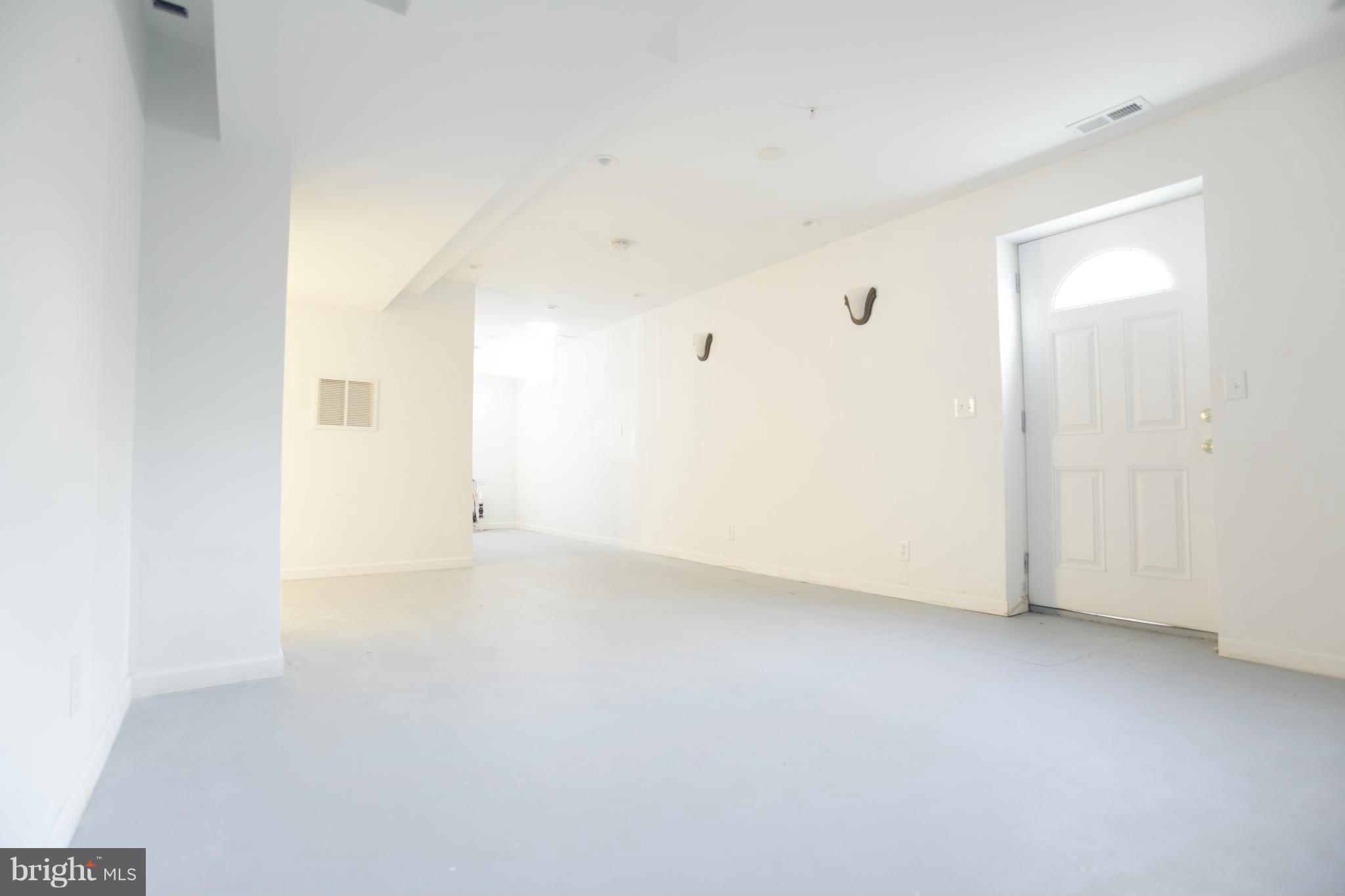 LAUREL - Residential