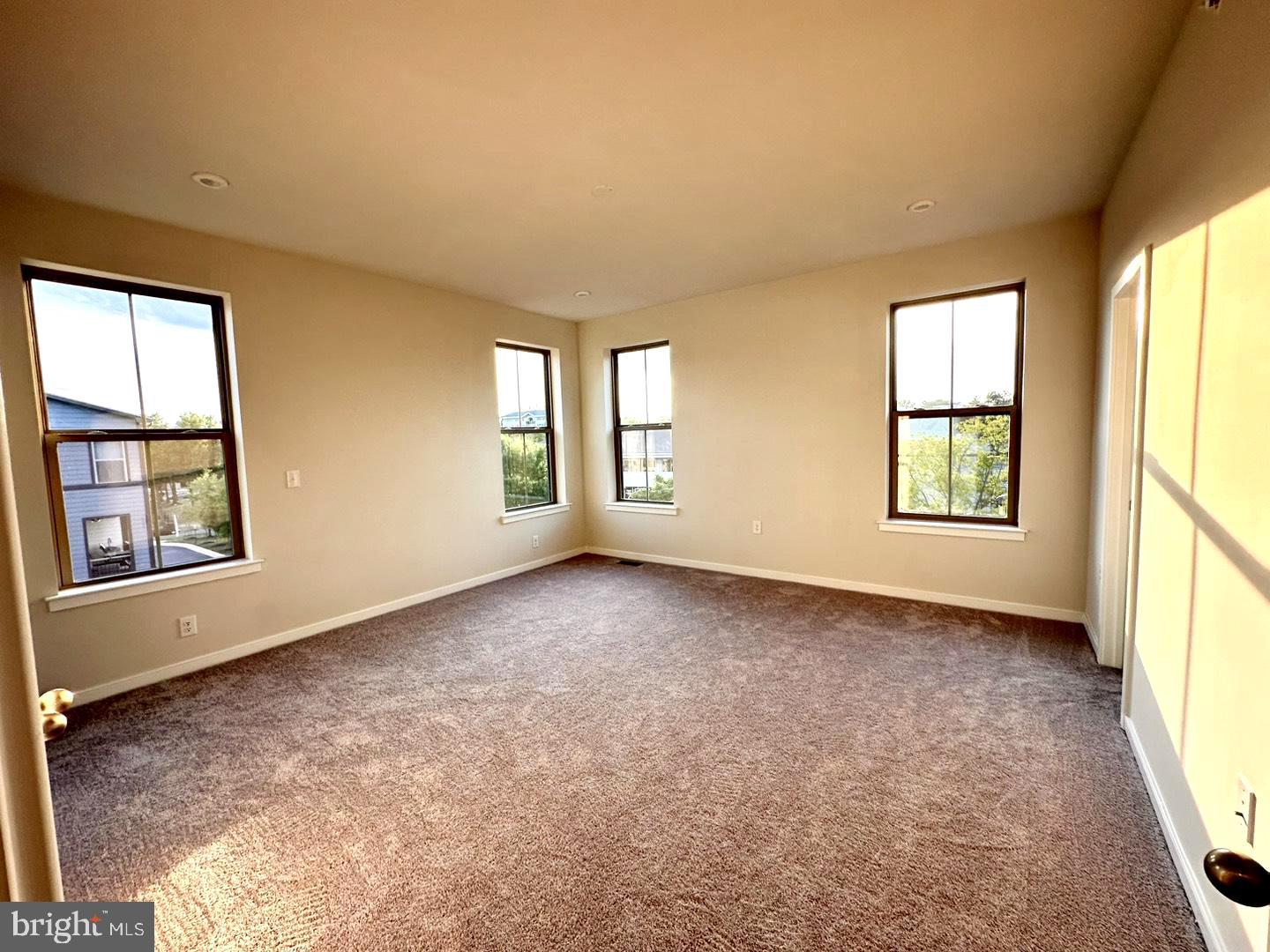 REGAL CHASE - Residential Lease