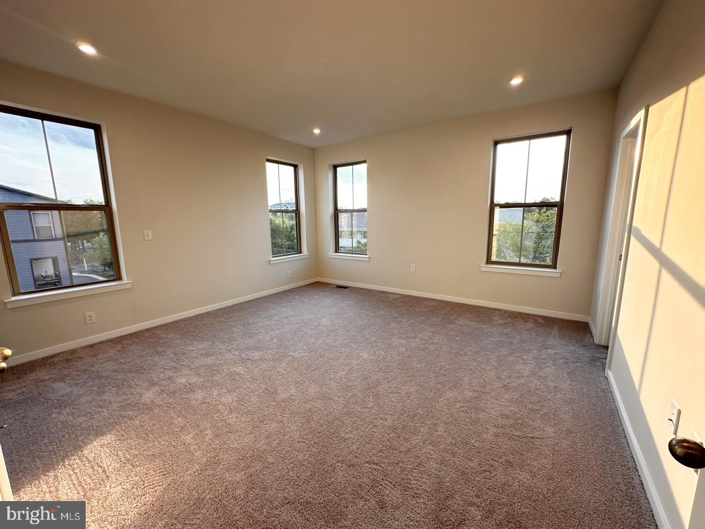 REGAL CHASE - Residential Lease