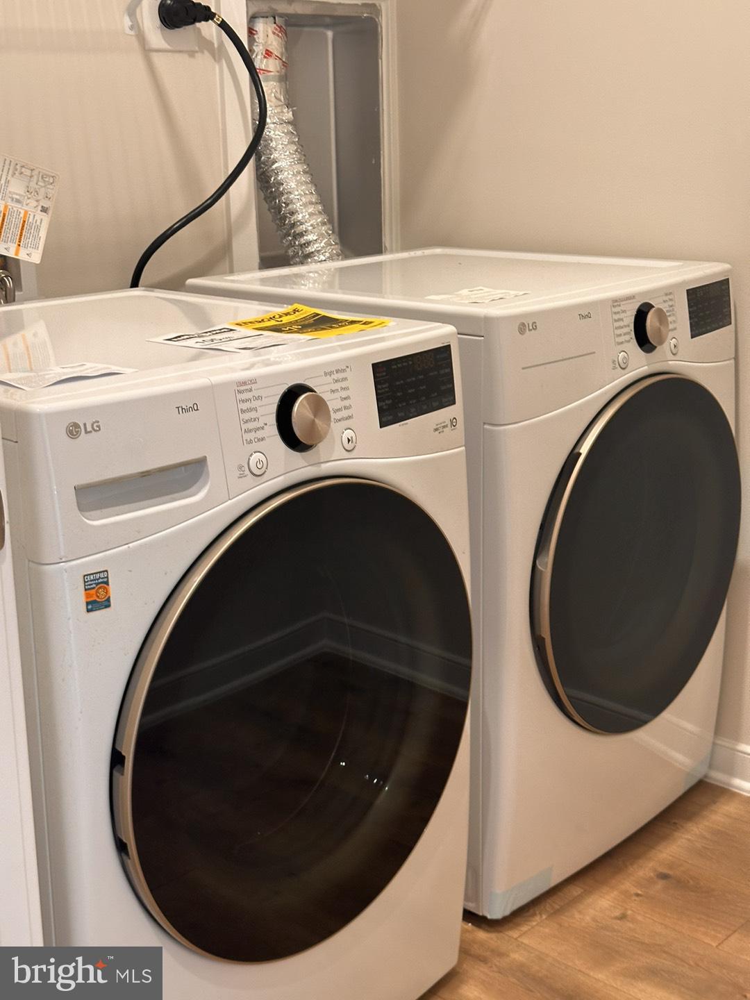 REGAL CHASE - Residential Lease