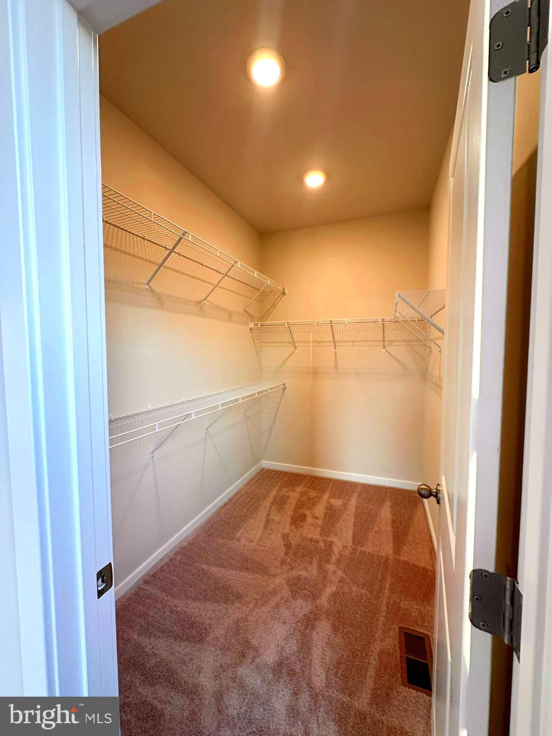 REGAL CHASE - Residential Lease