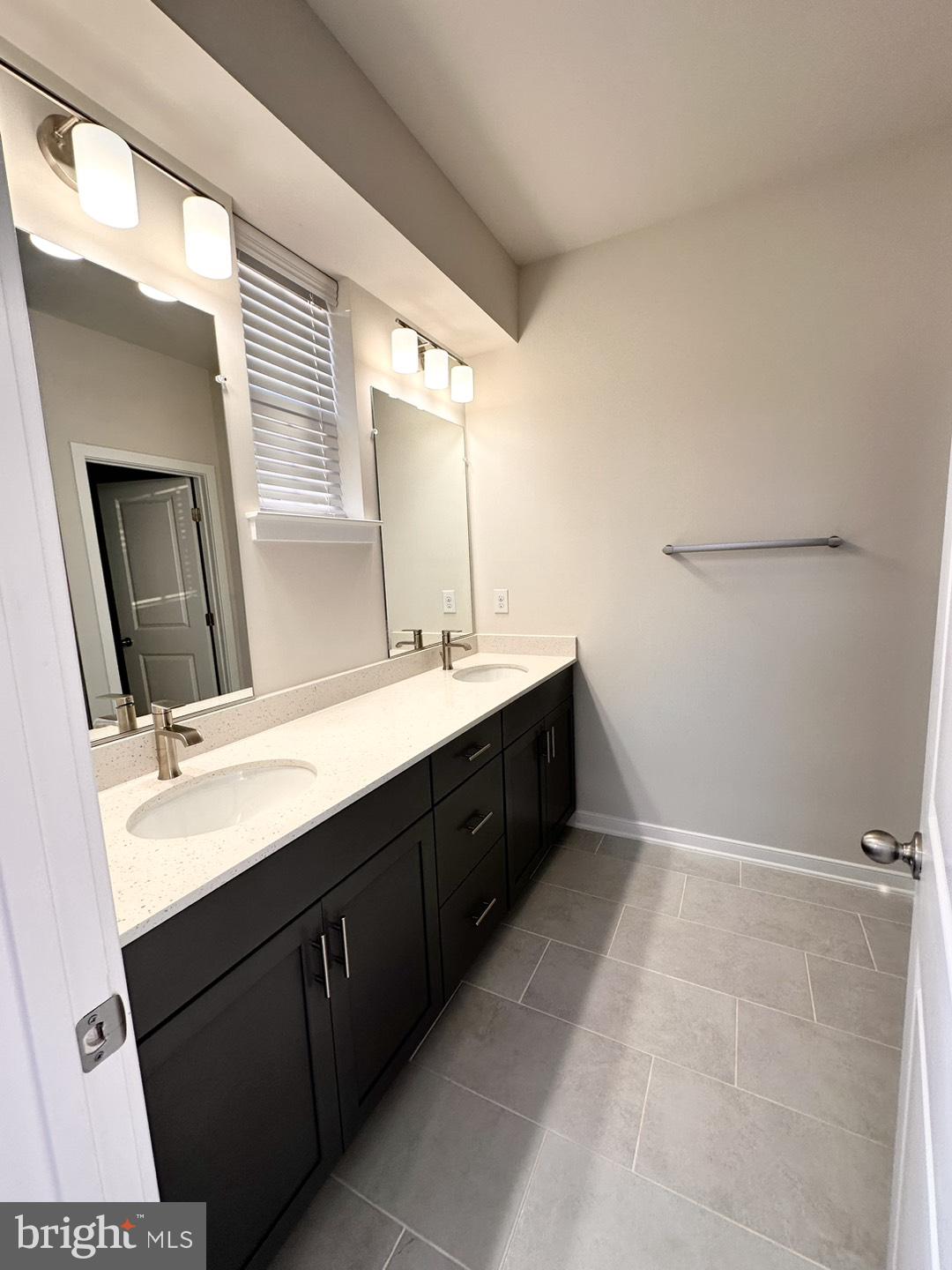 REGAL CHASE - Residential Lease