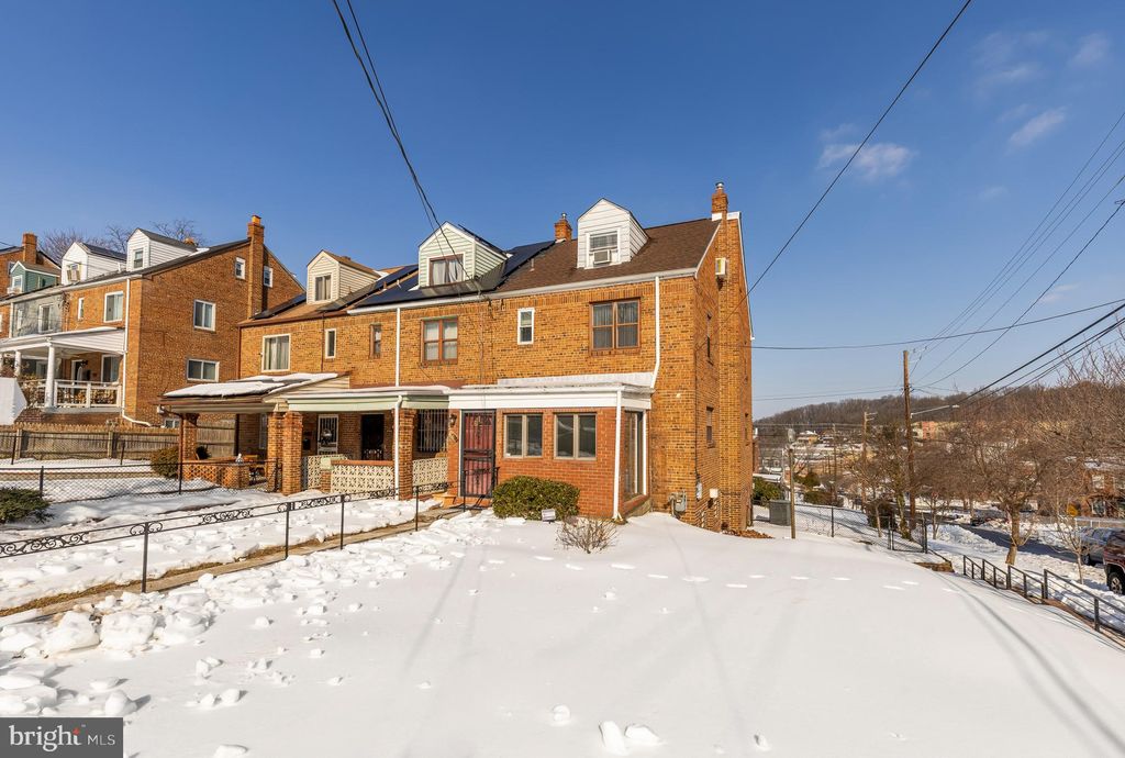 Photo of 3984 Ames Street NE, WASHINGTON, DC 20019 (MLS # DCDC2258060)