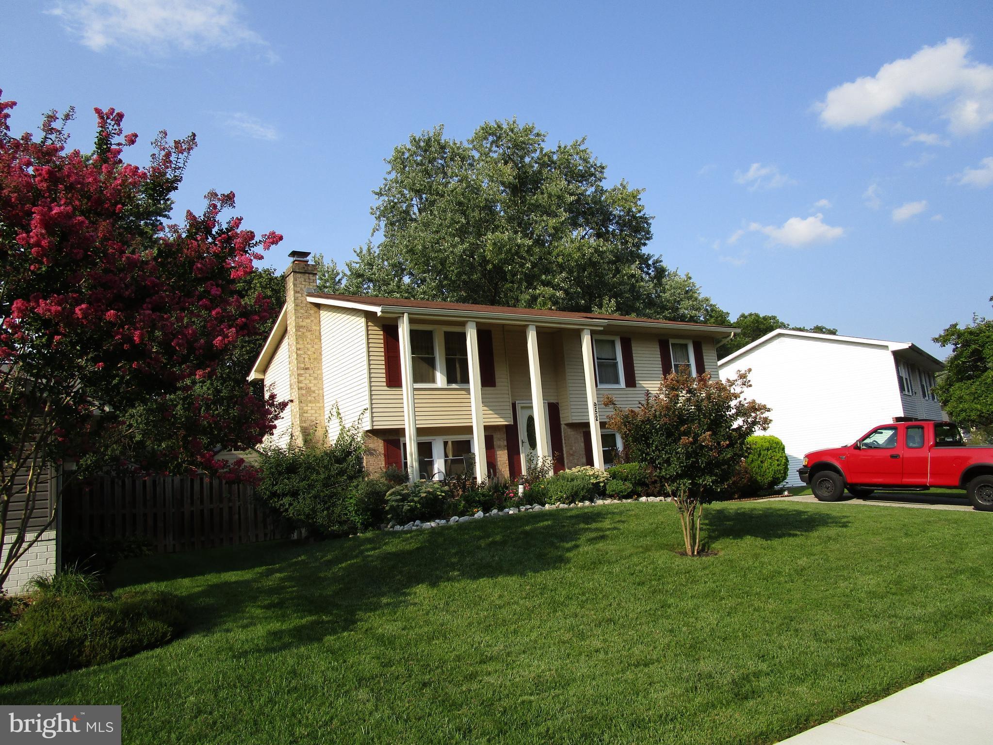 FOUR SEASONS ESTATES - Residential