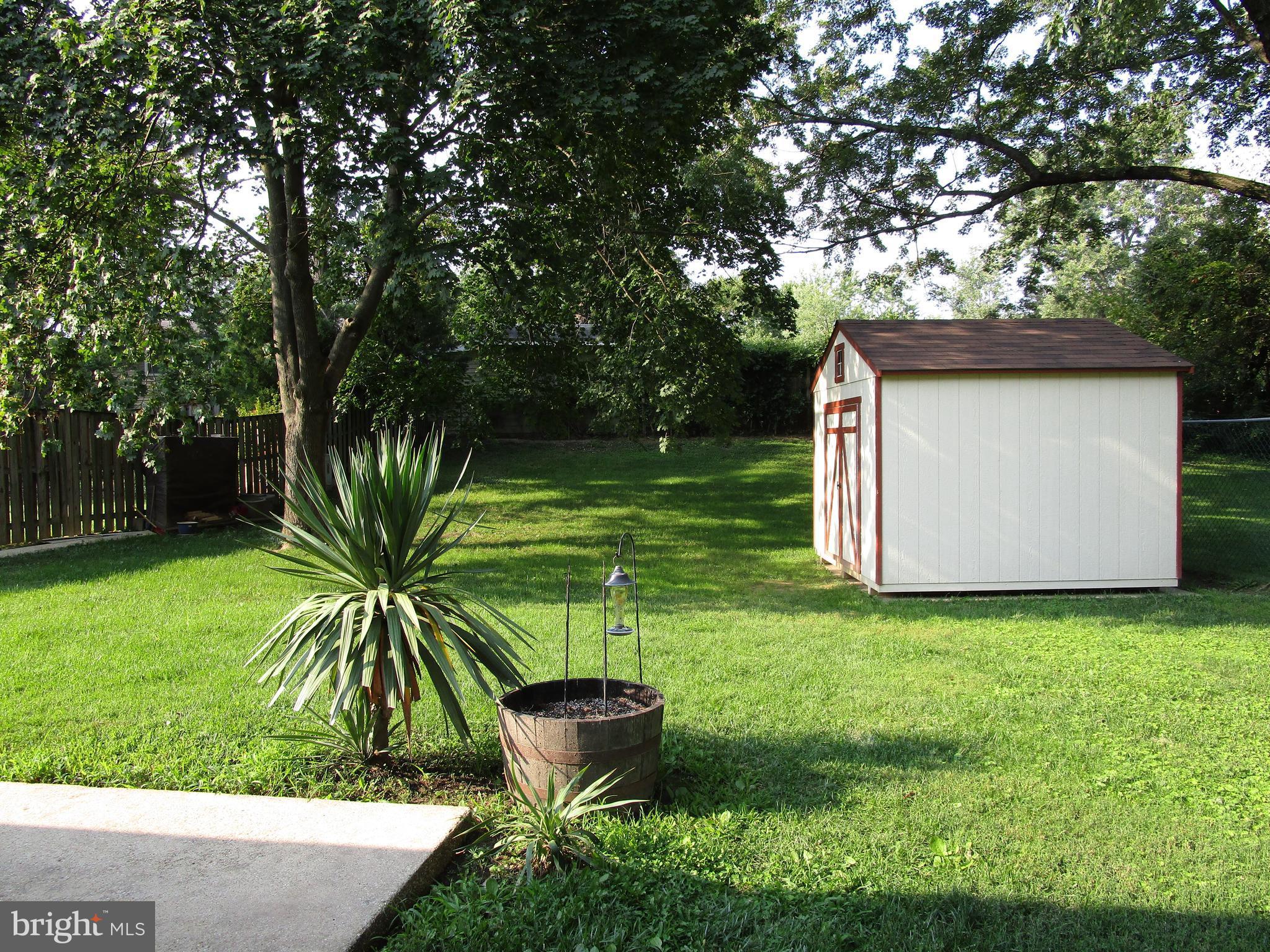 FOUR SEASONS ESTATES - Residential