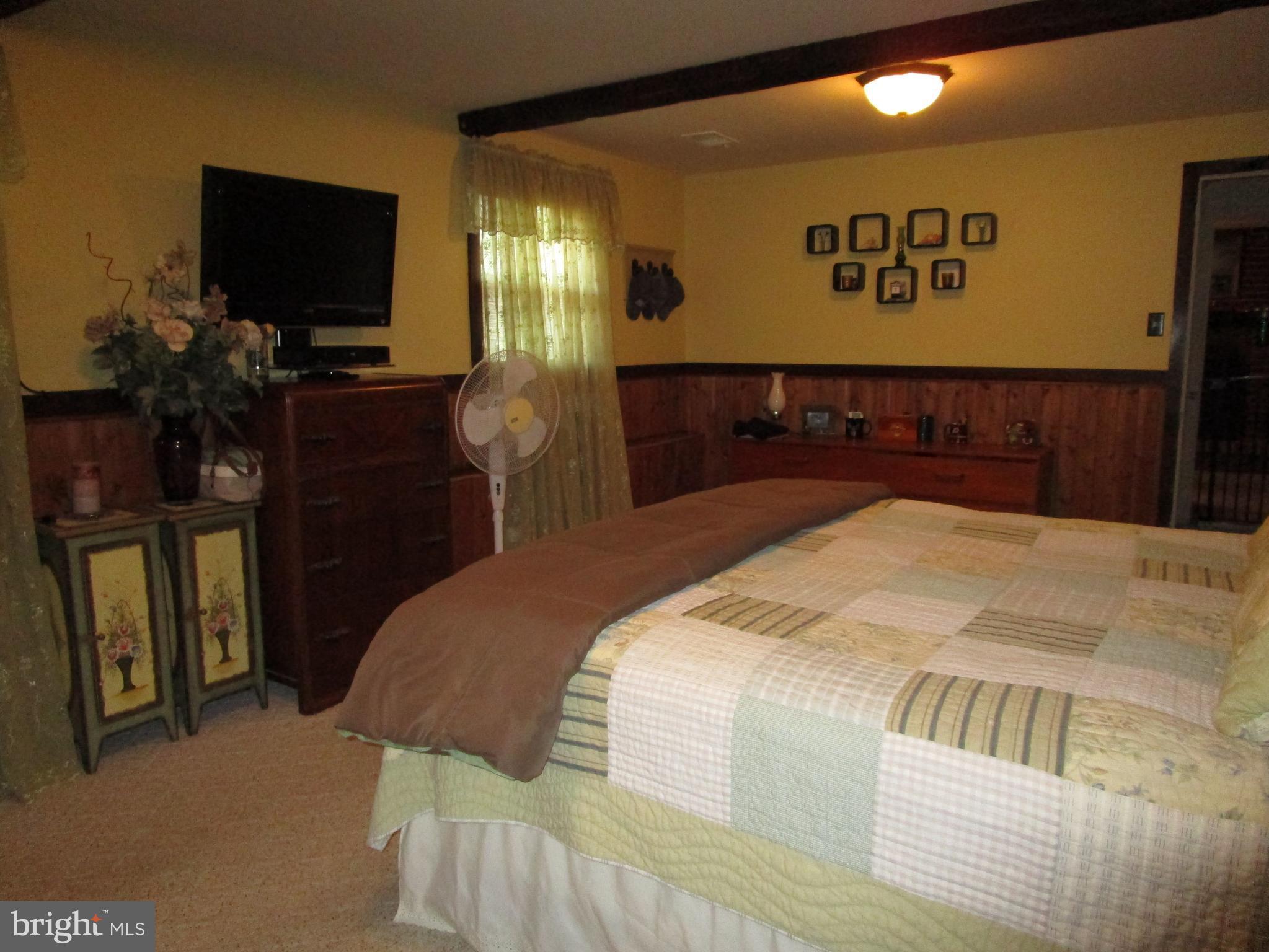 FOUR SEASONS ESTATES - Residential