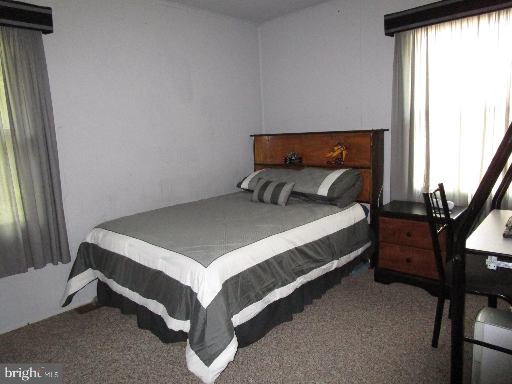 FOUR SEASONS ESTATES - Residential