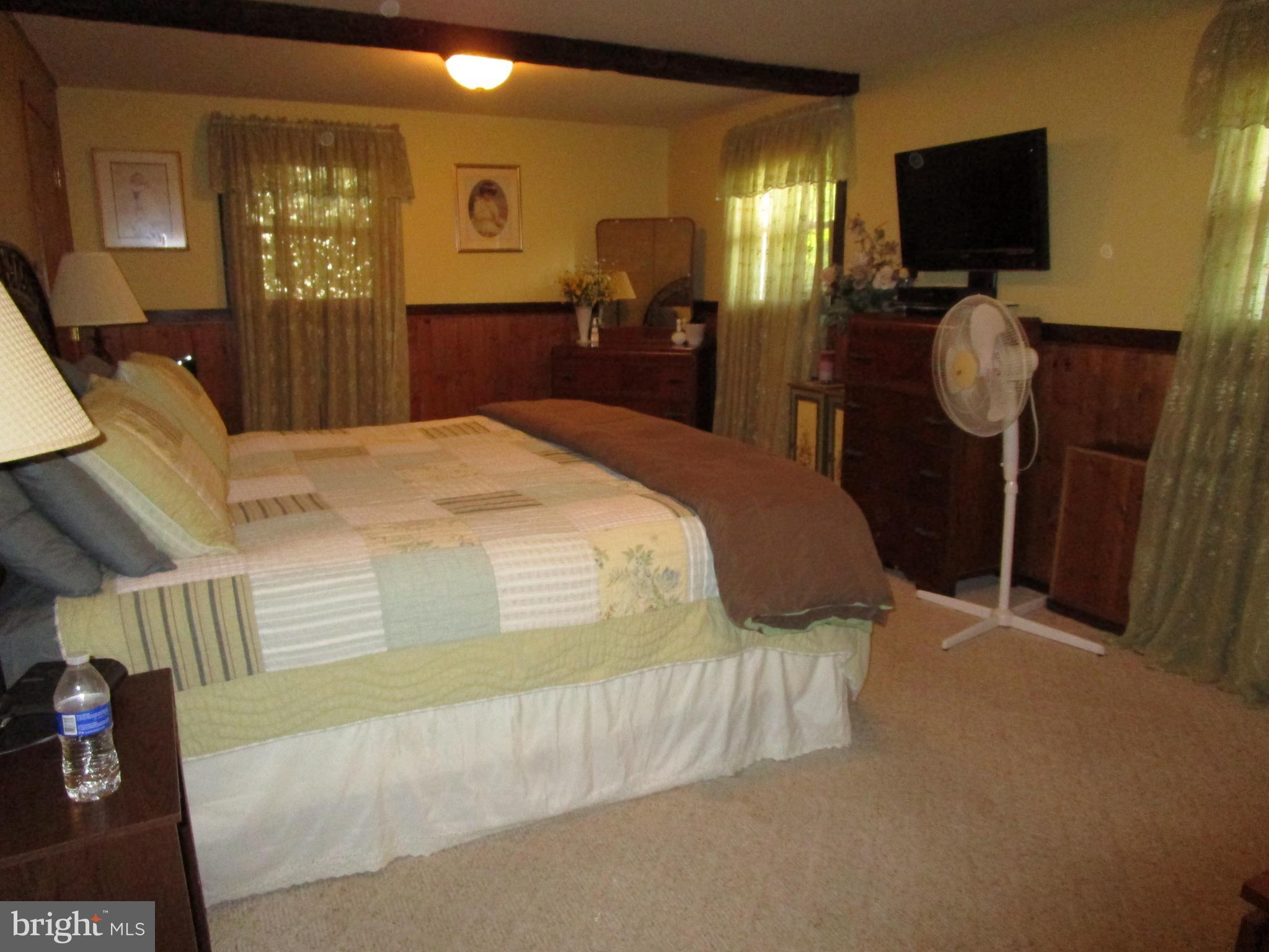 FOUR SEASONS ESTATES - Residential