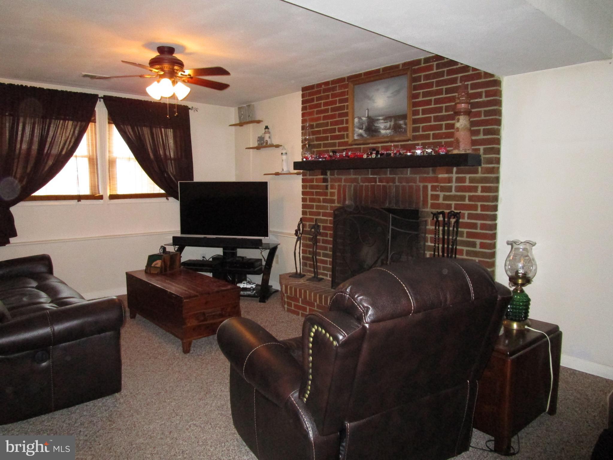 FOUR SEASONS ESTATES - Residential