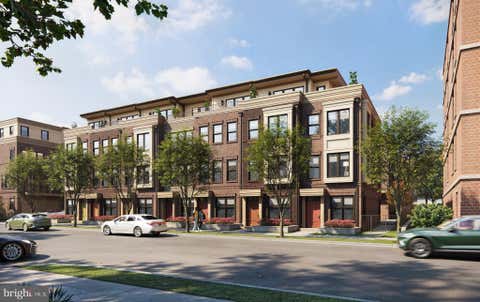 Townhouse For Sale - 154 North Lee Street<br/> FALLS CHURCH, VA 22046