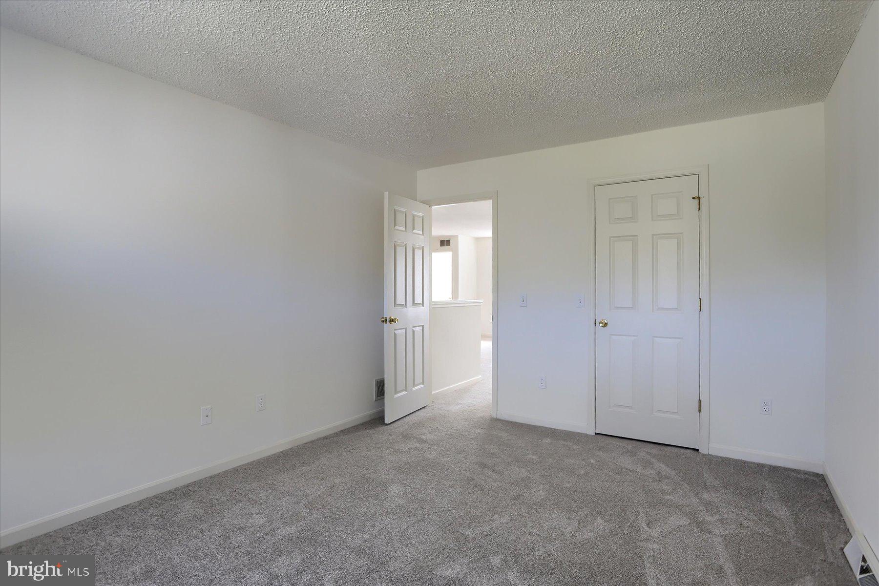 OAKWOOD - Residential