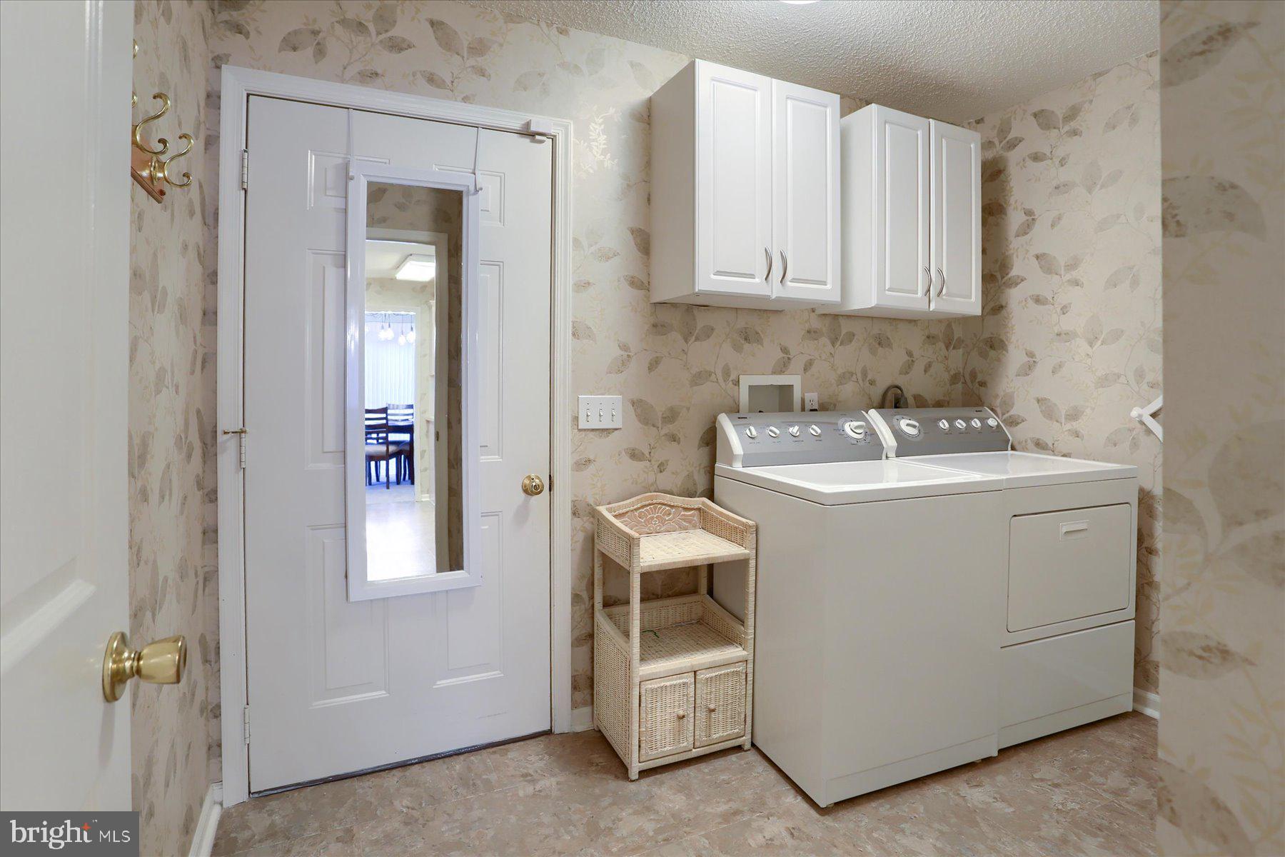 OAKWOOD - Residential