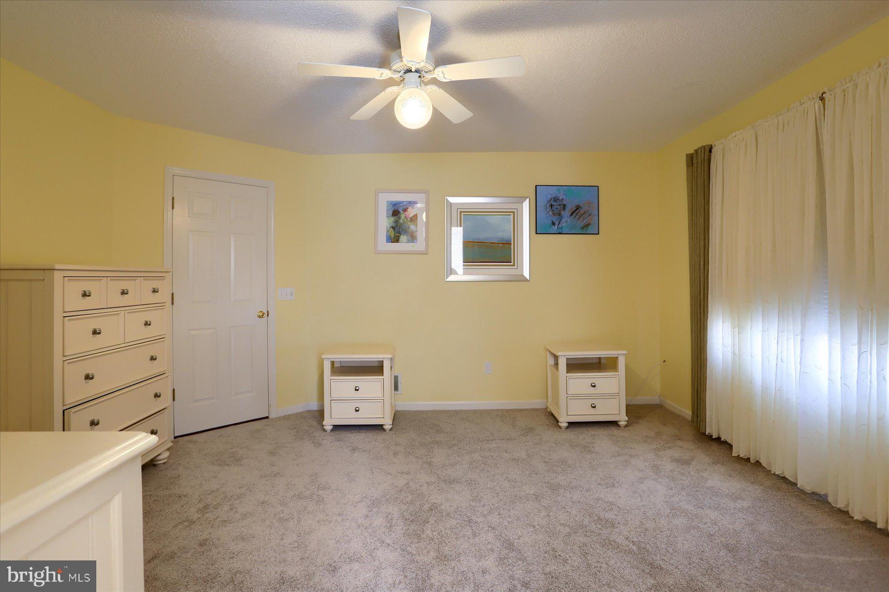 OAKWOOD - Residential